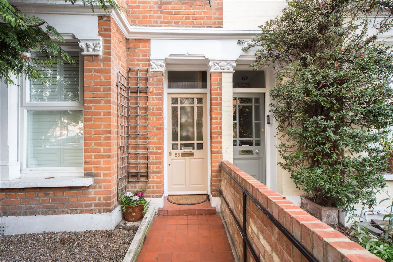 Ivy Crescent - Picture 18