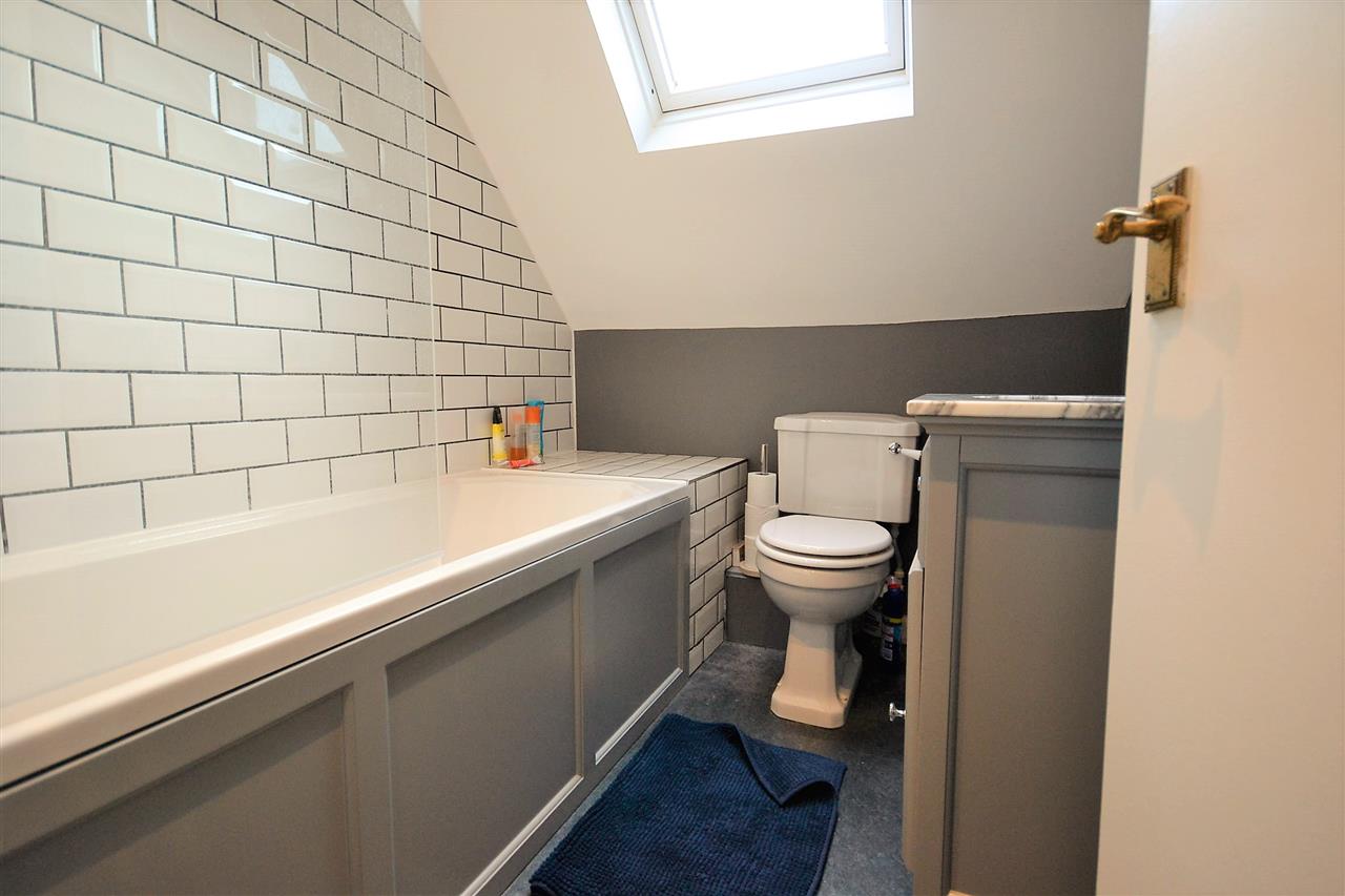 Sutton Court Mansions - Picture 7