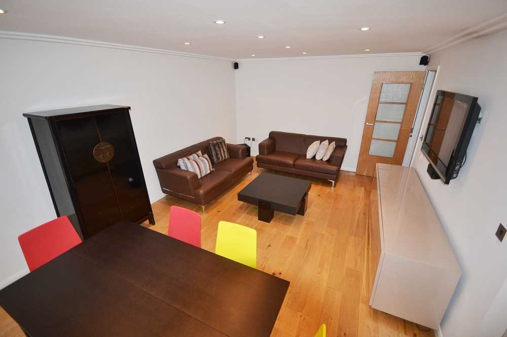 Atlas House - Picture 9