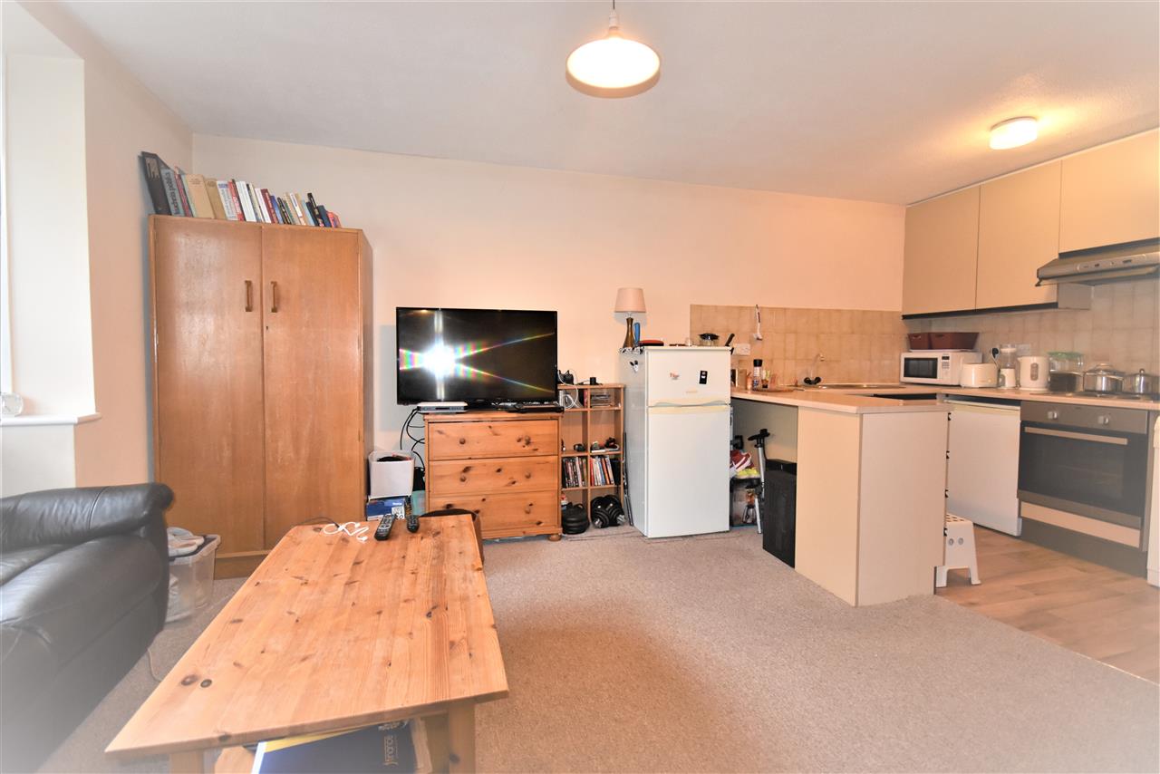 Balmoral Mews - Picture 4