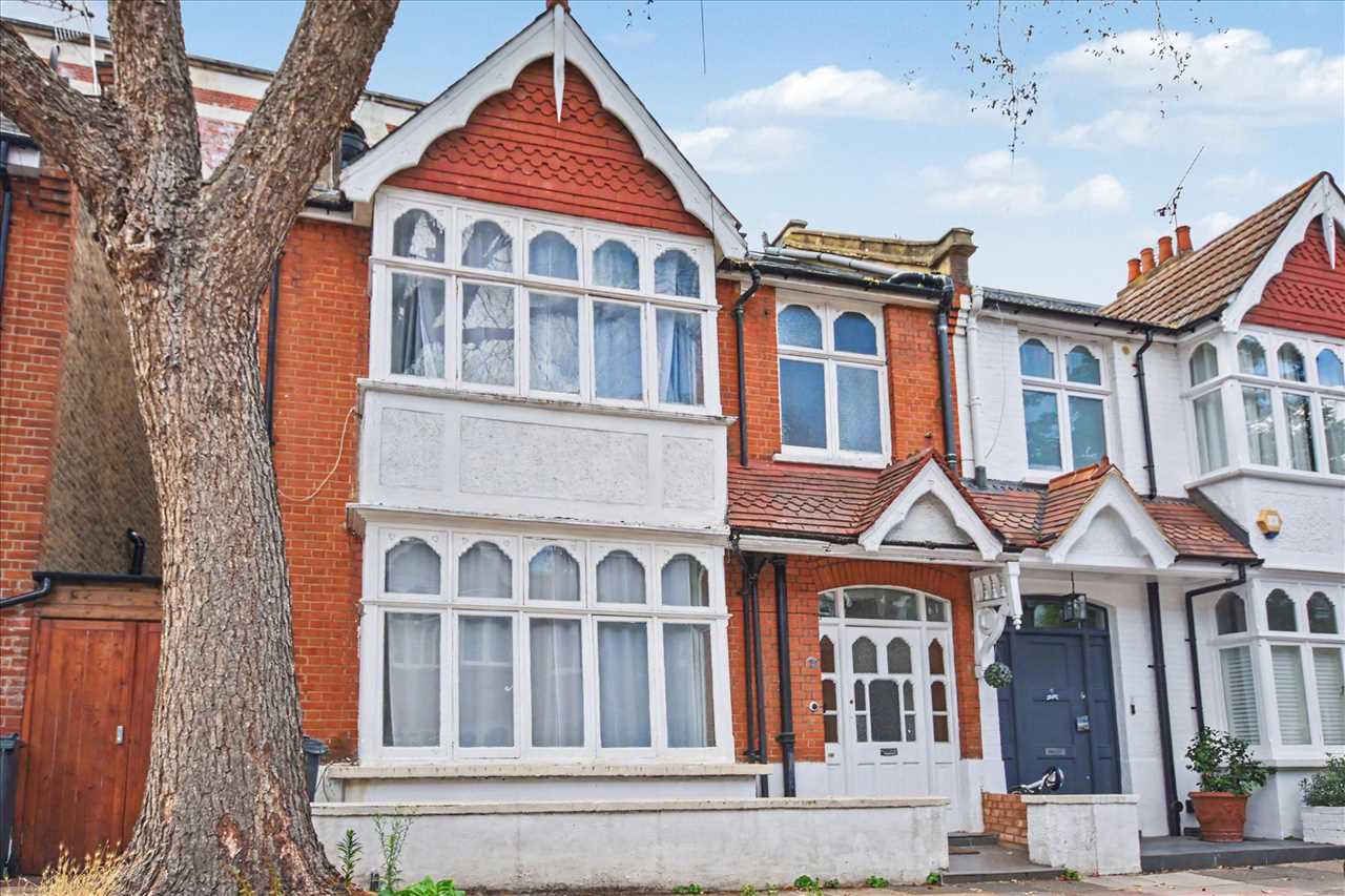Merton Avenue