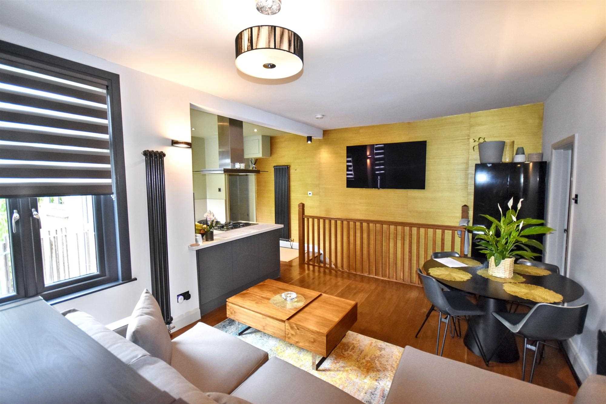 Ivy Crescent - Picture 4