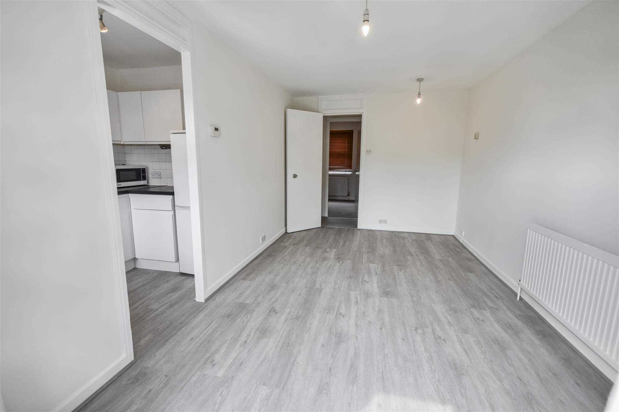 Mayfield Road - Picture 2