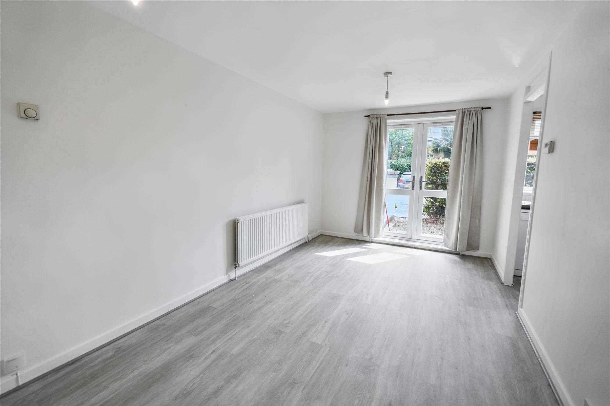 Mayfield Road - Picture 3