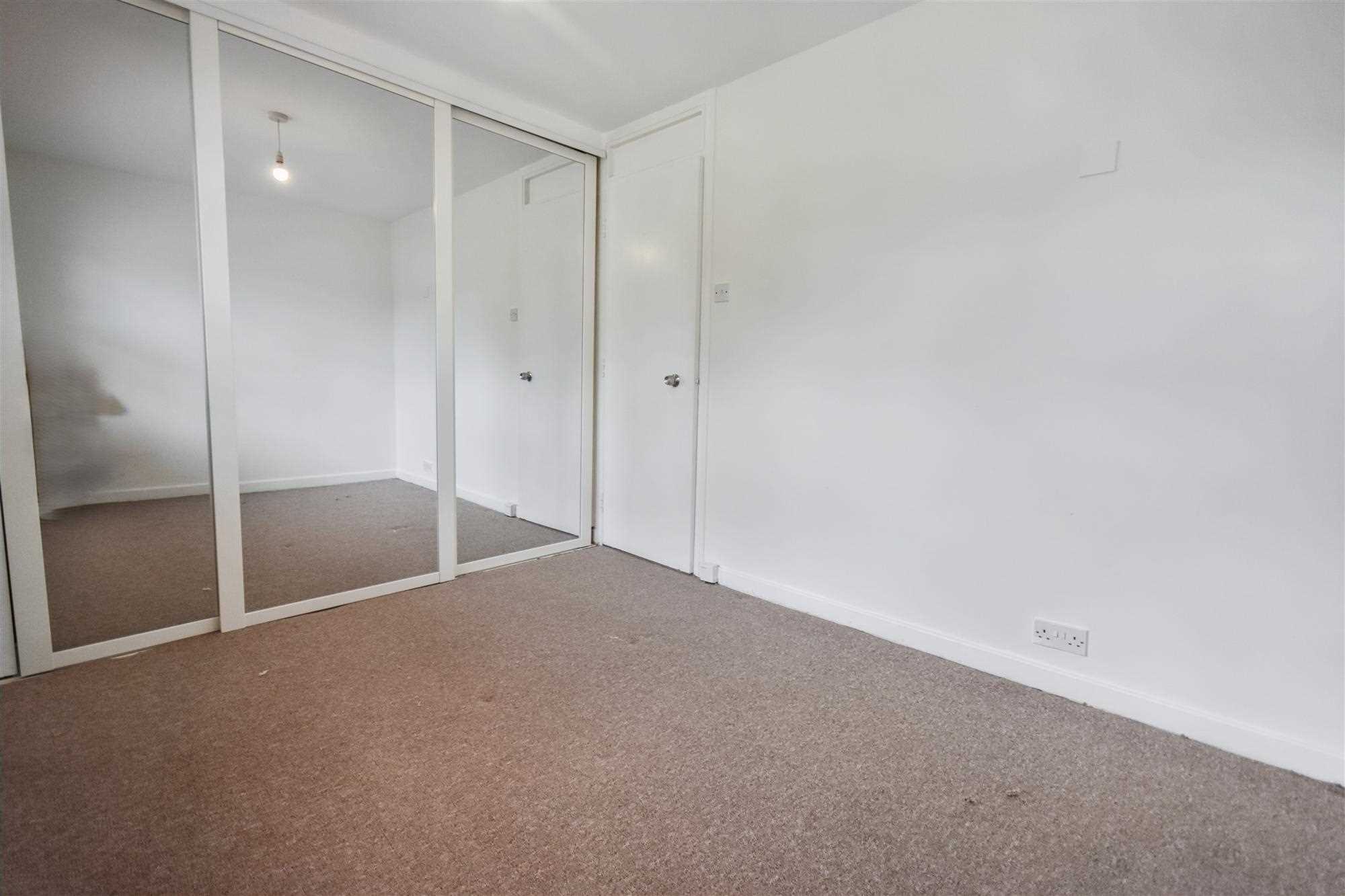 Mayfield Road - Picture 13