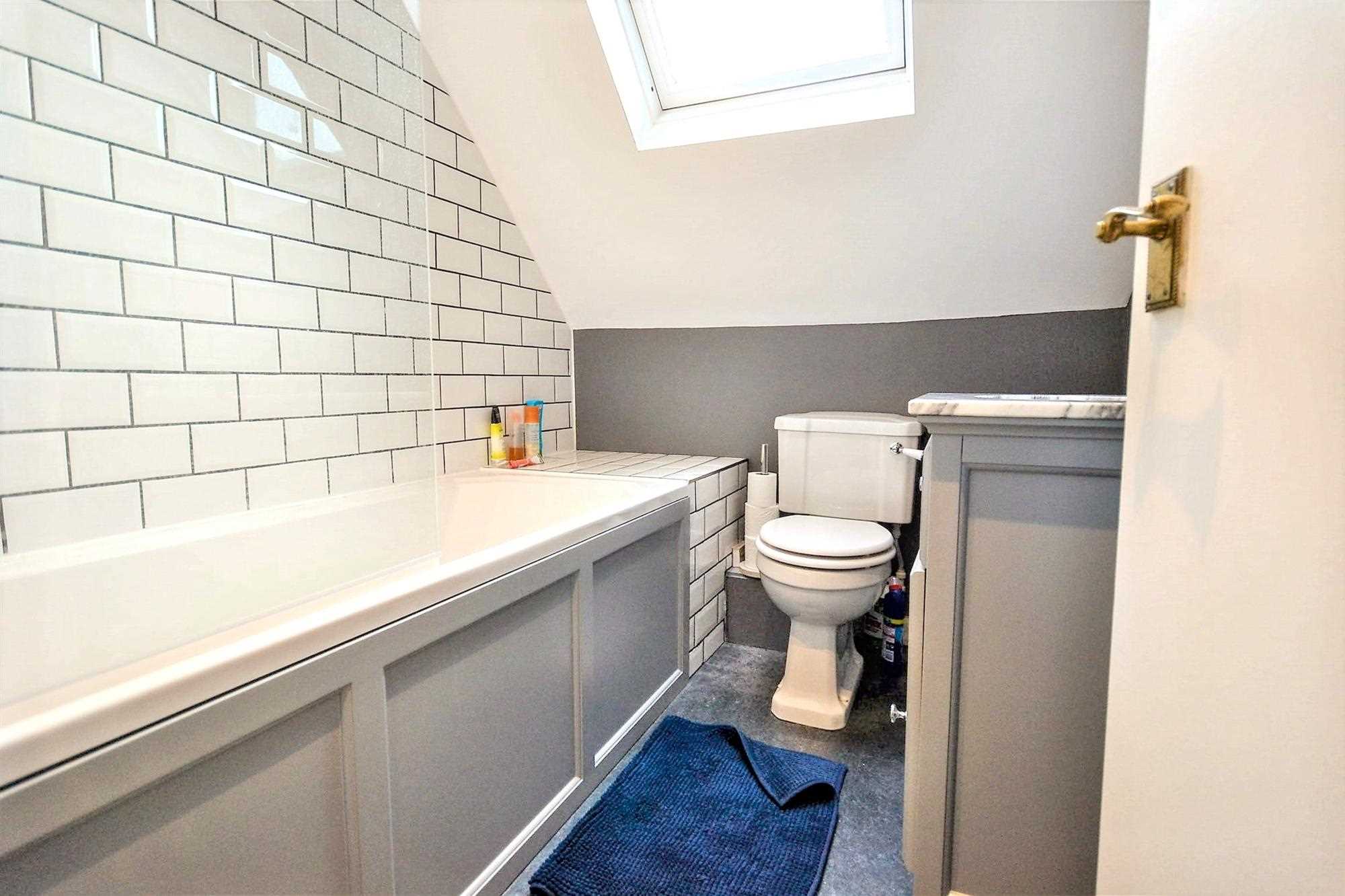 Sutton Court Mansions - Picture 8