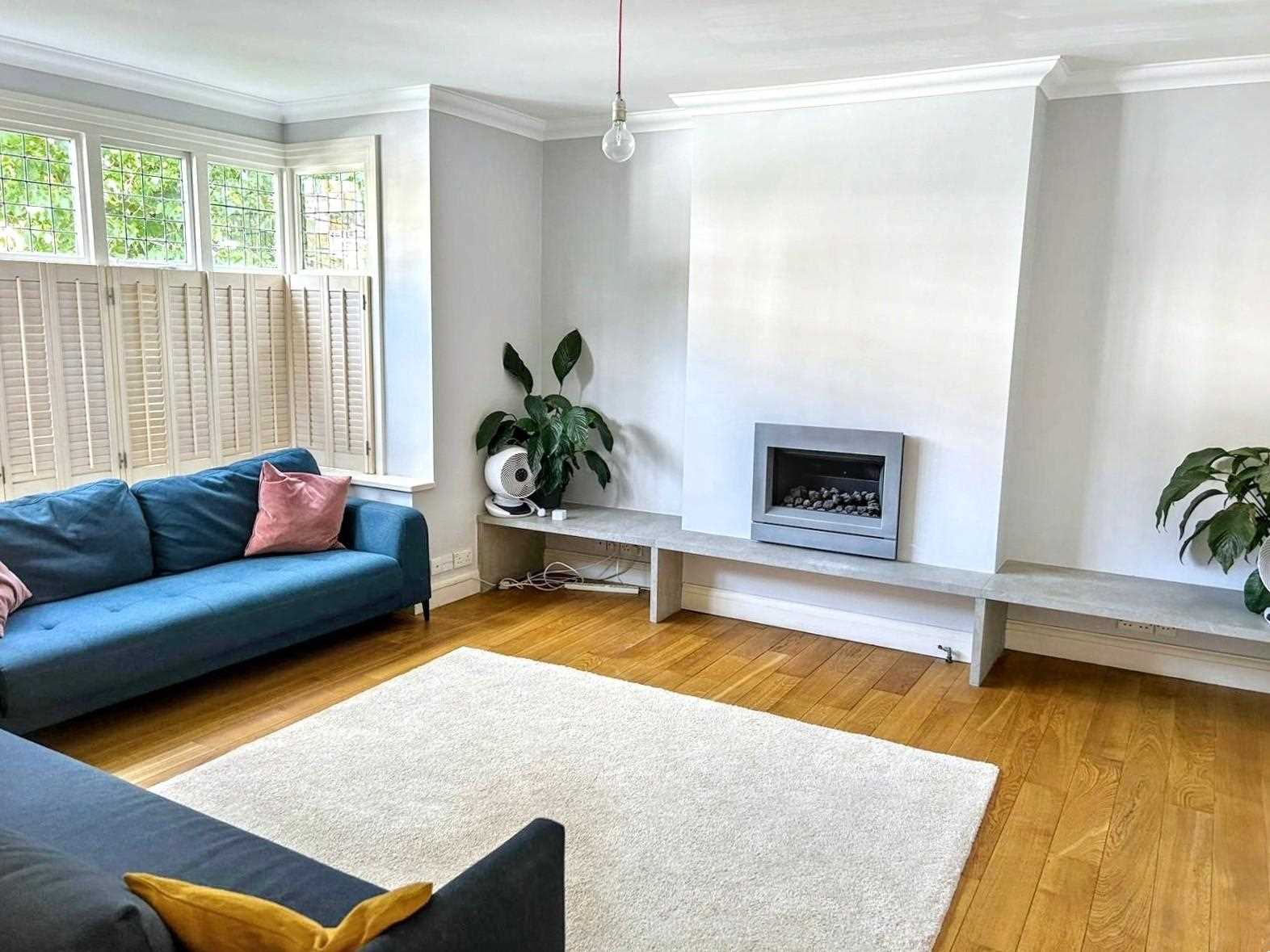 Prebend Gardens - Picture 2