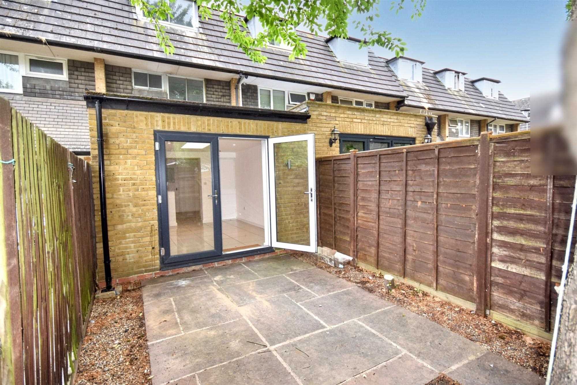 Acton Lane - Picture 13