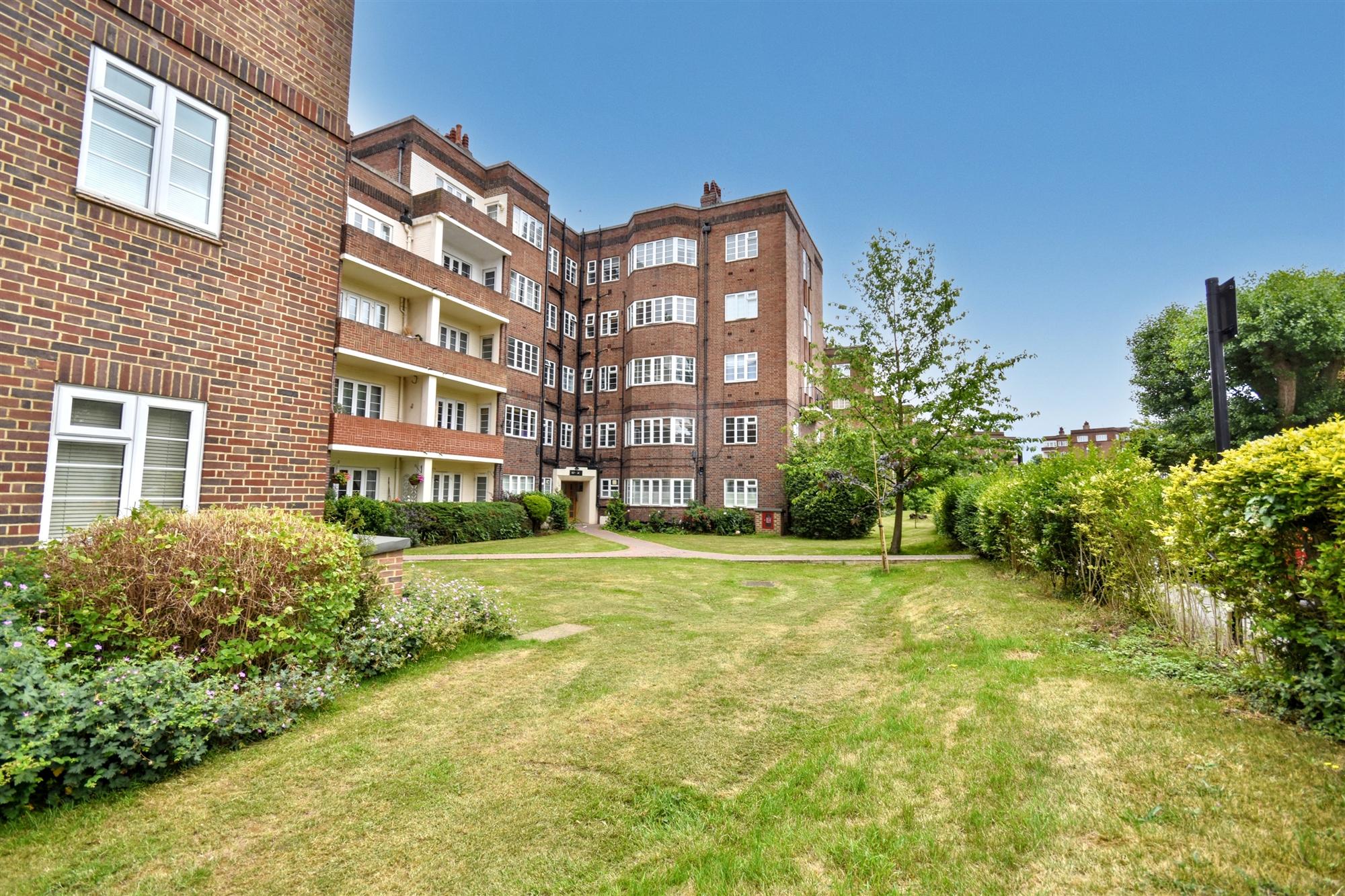 Chiswick Village - Picture 1
