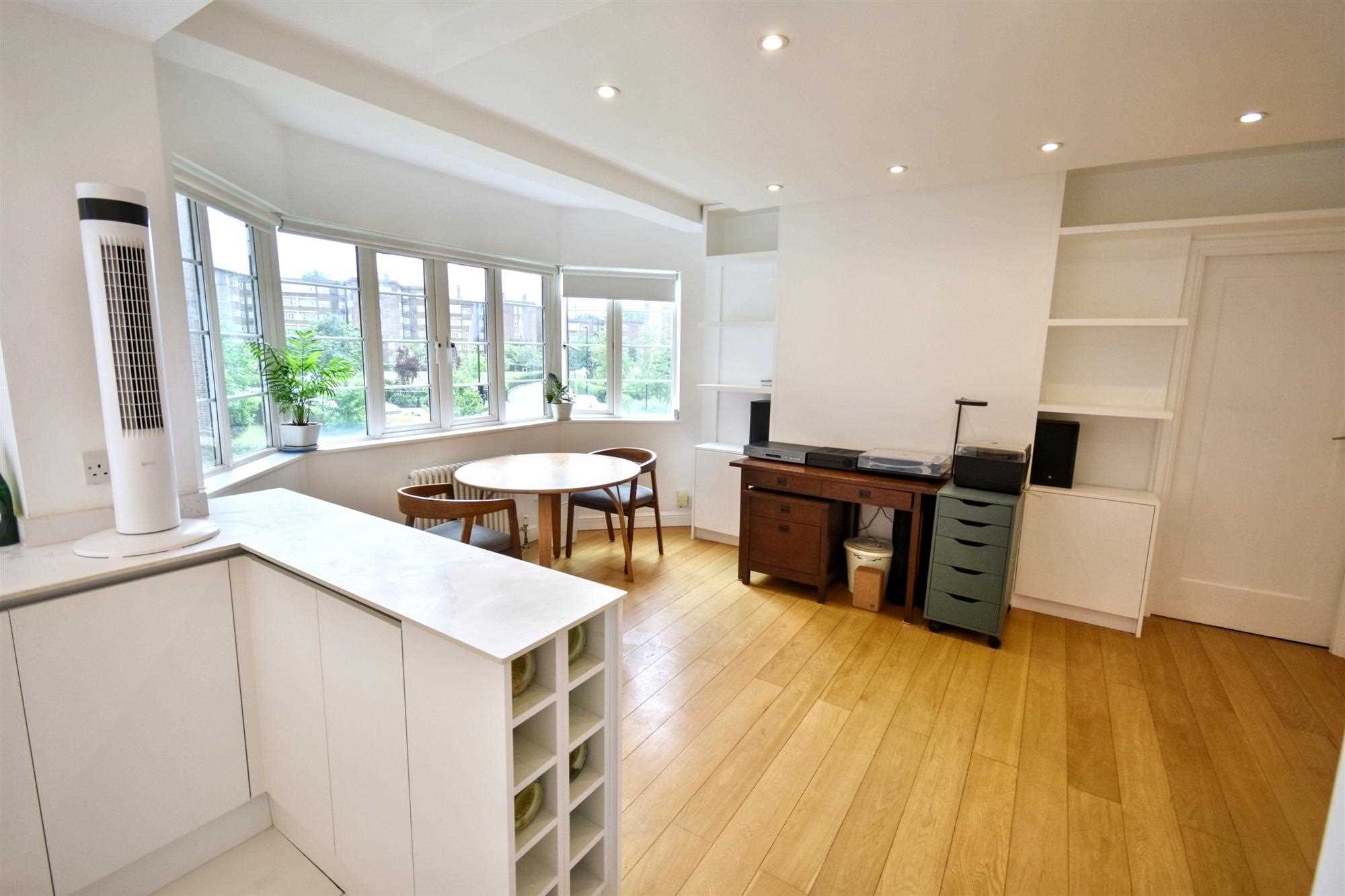 Chiswick Village - Picture 3