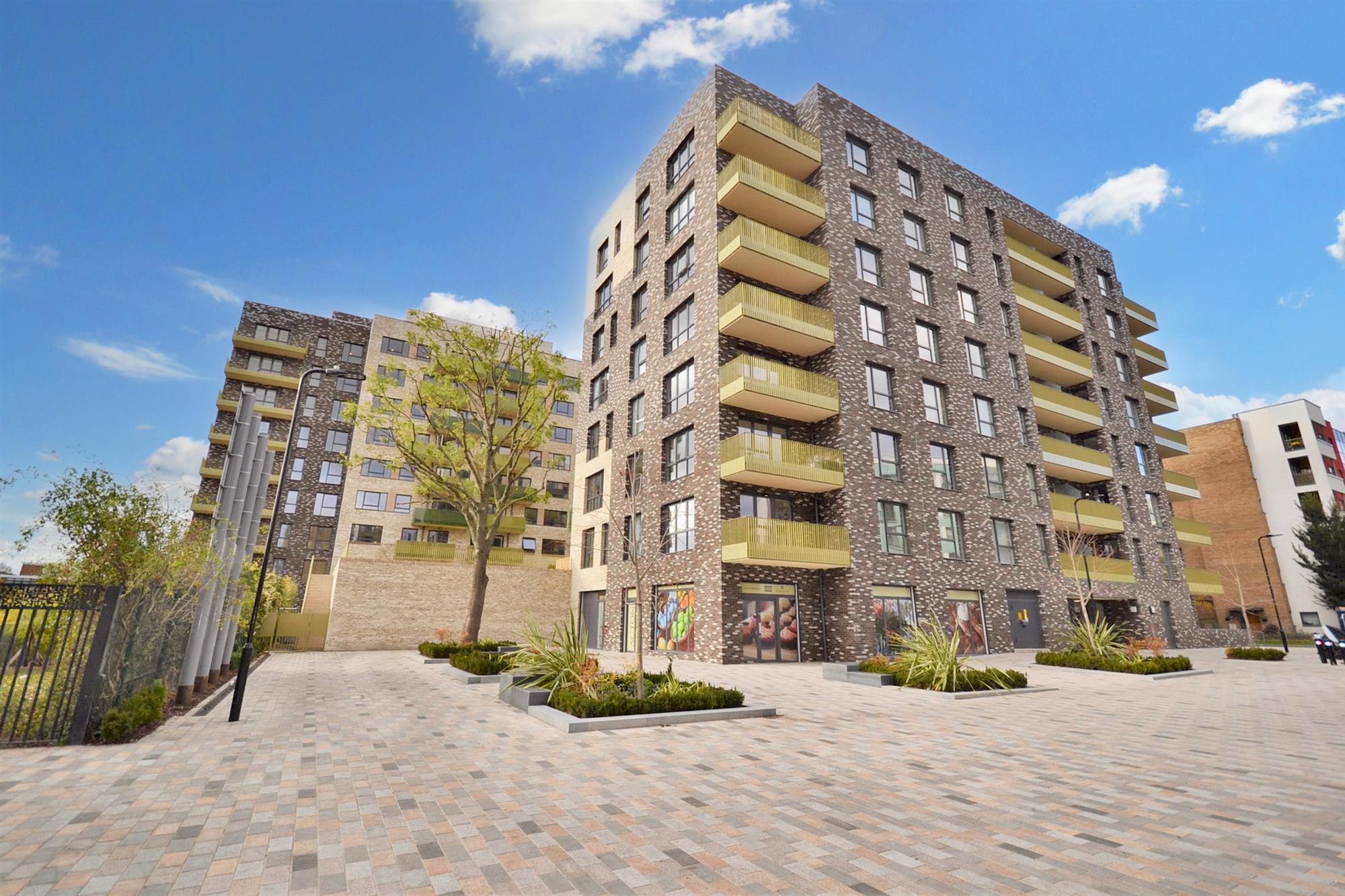 Alacia Court - Picture 1