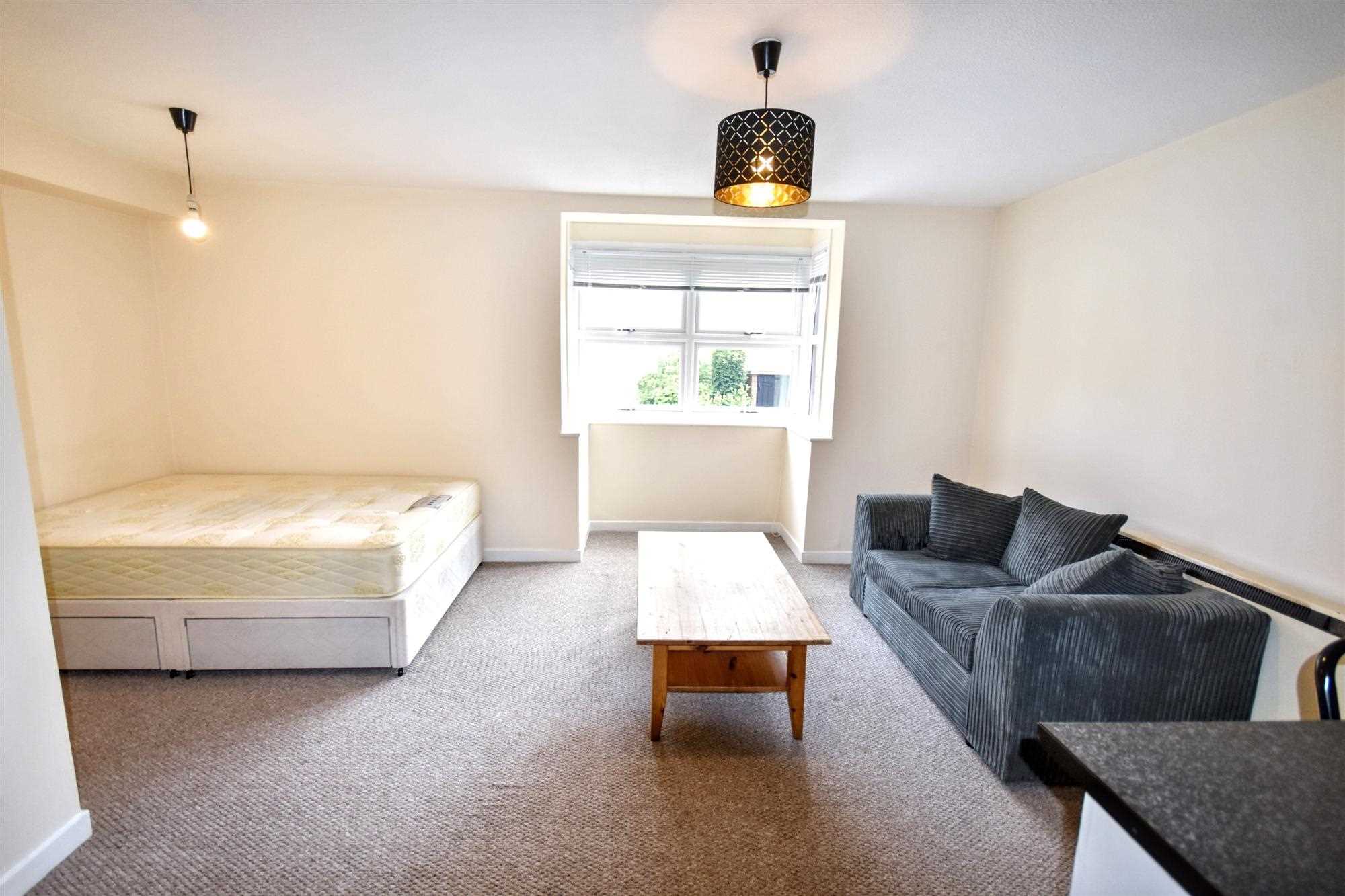 Balmoral Mews - Picture 2
