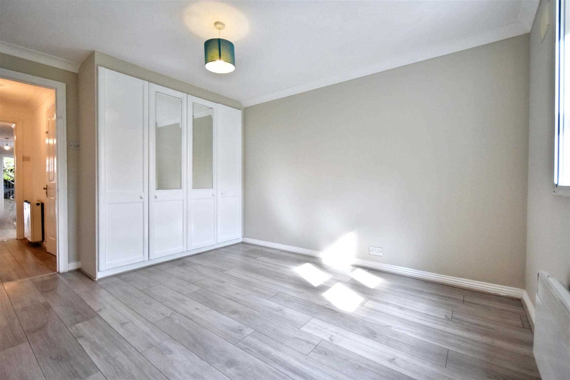 Kingswood Terrace - Picture 9
