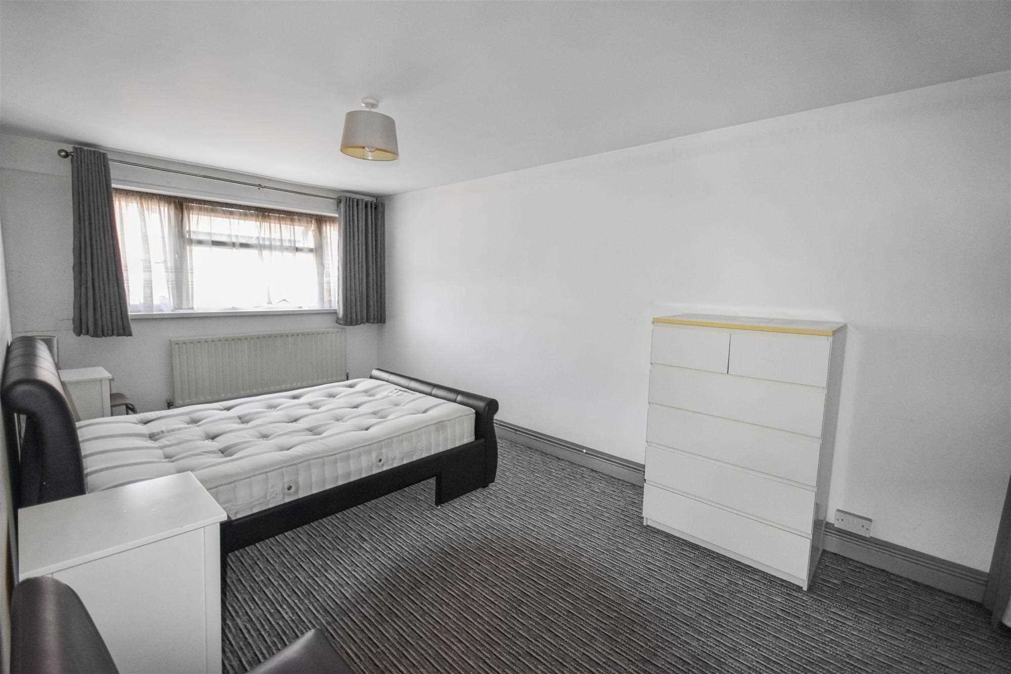 Chiswick Terrace - Picture 9