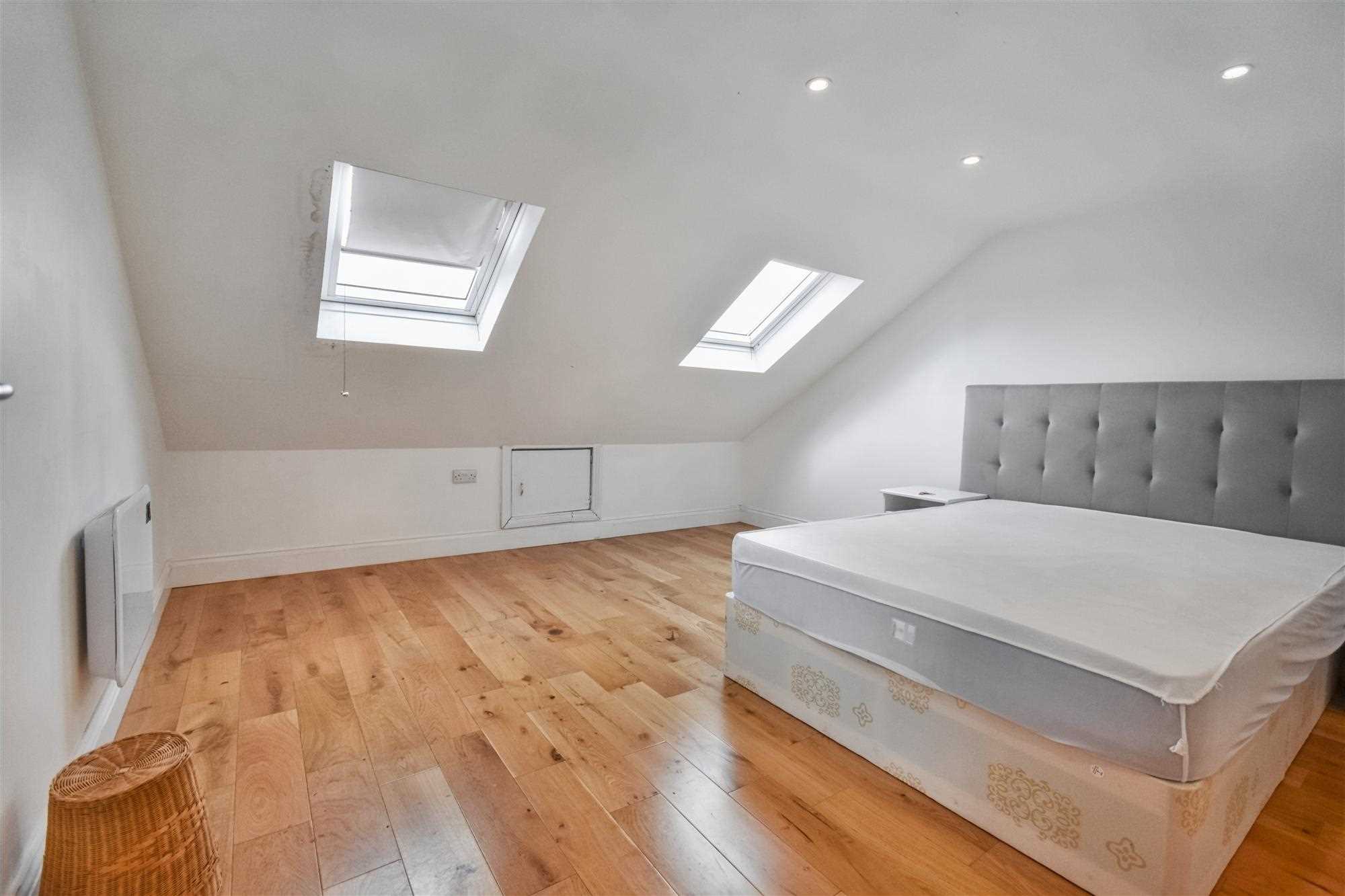 Acton Lane Loft - Picture 2