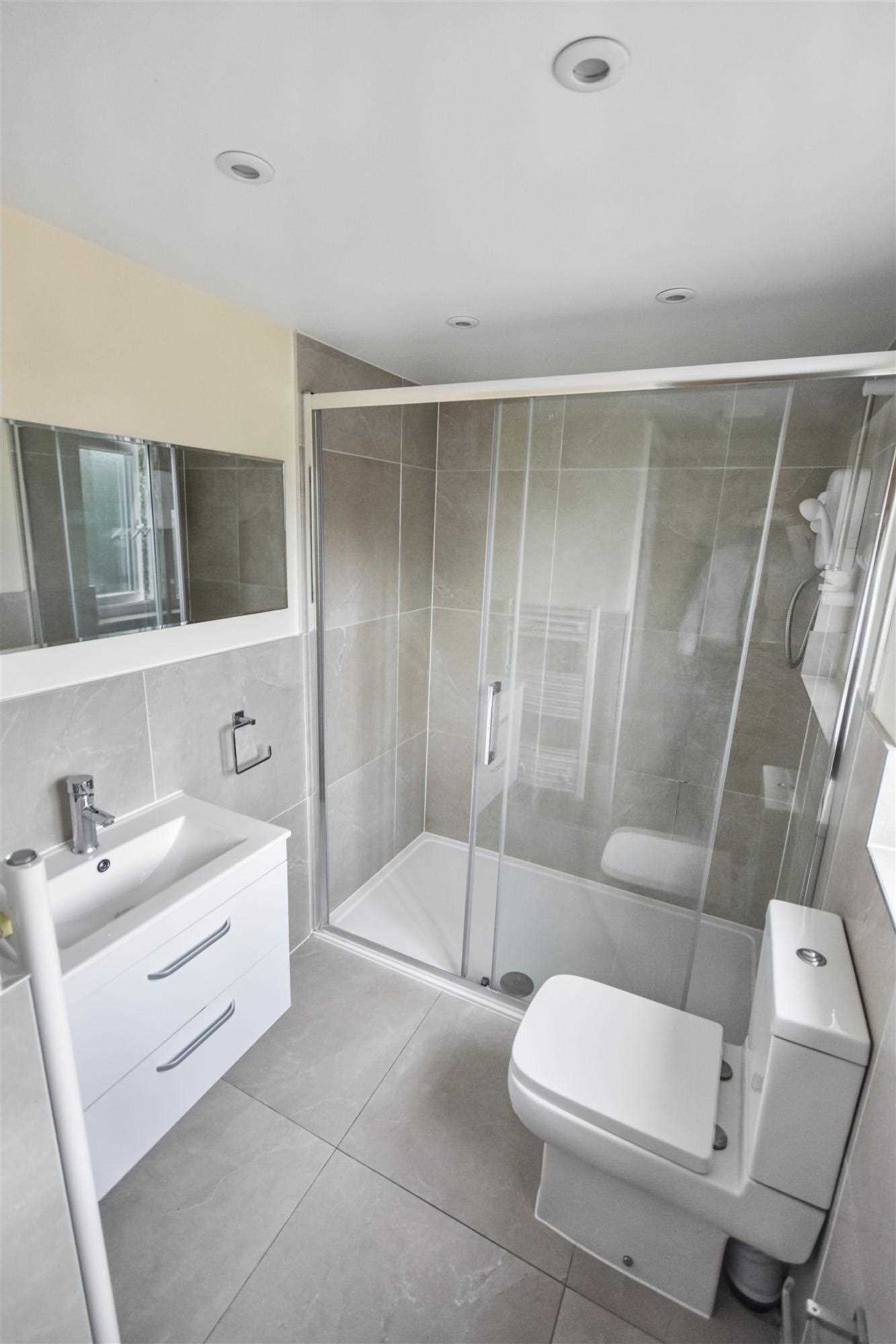 Acton Lane Loft - Picture 8