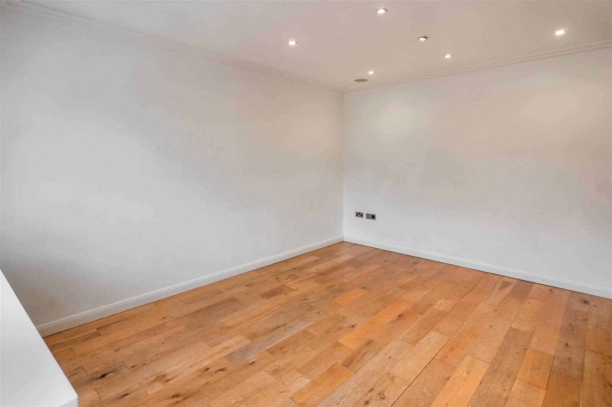 Atlas House, London Road - Picture 4