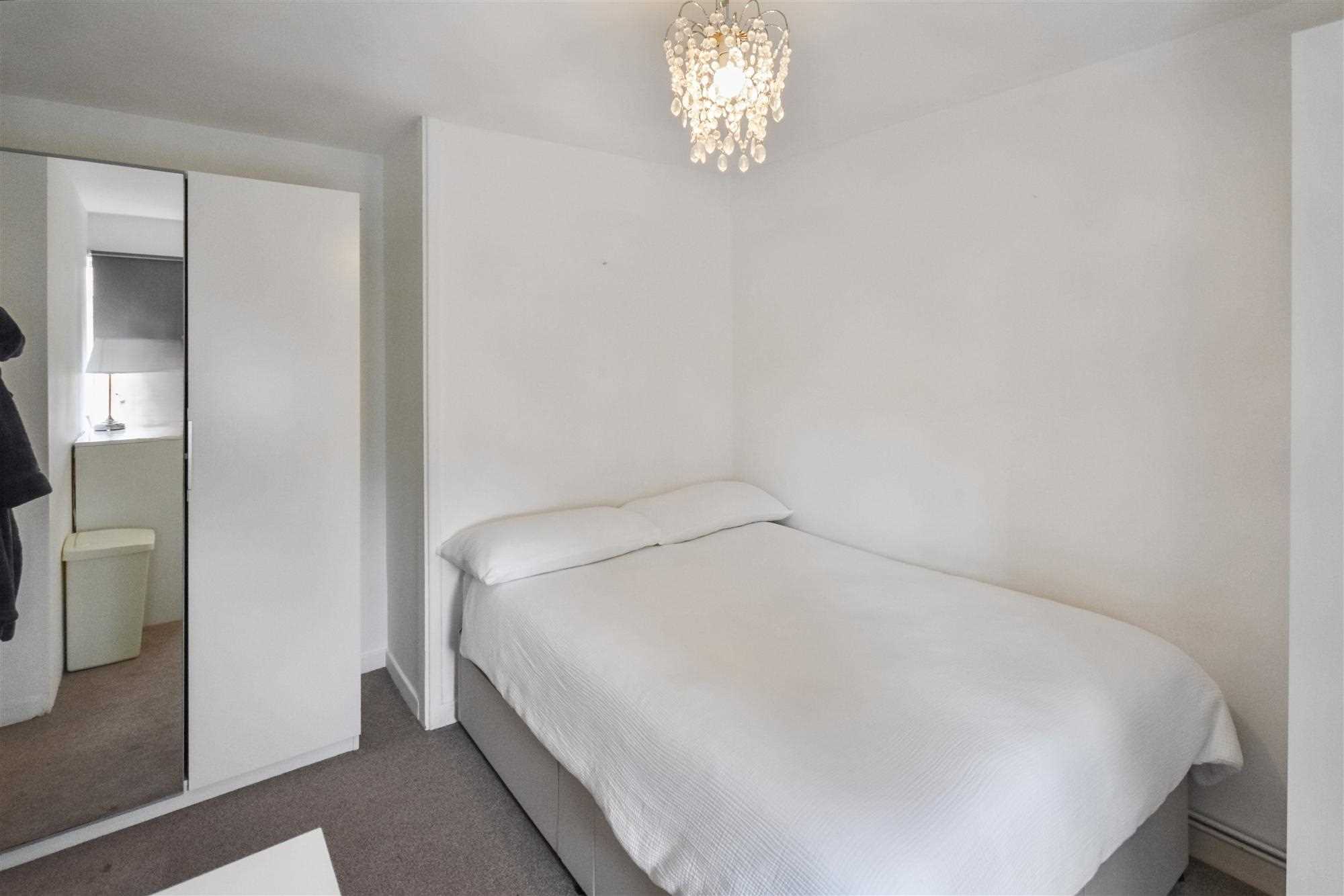 Chiswick Terrace - Picture 11