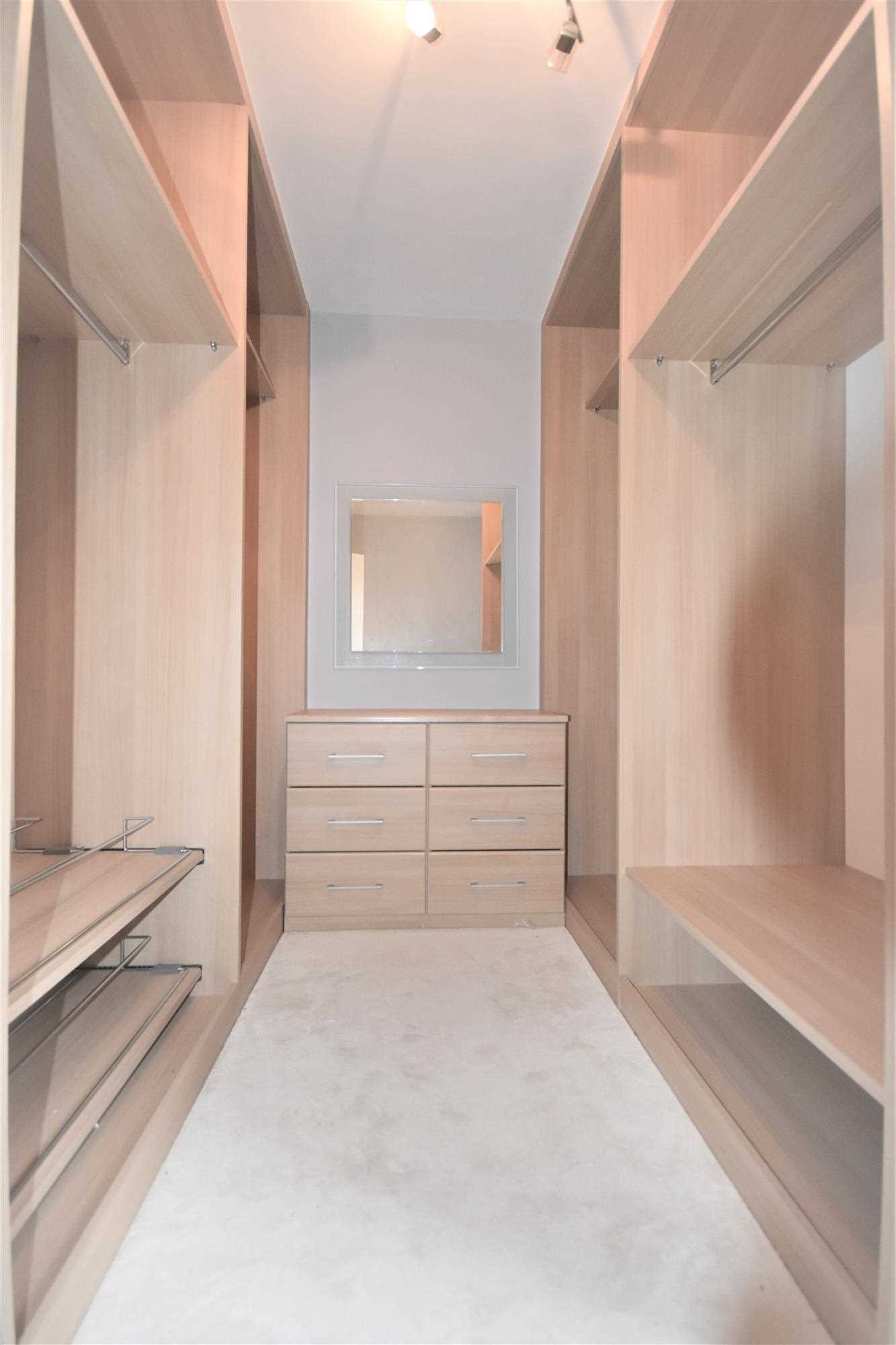 Chiswick Village - Picture 7