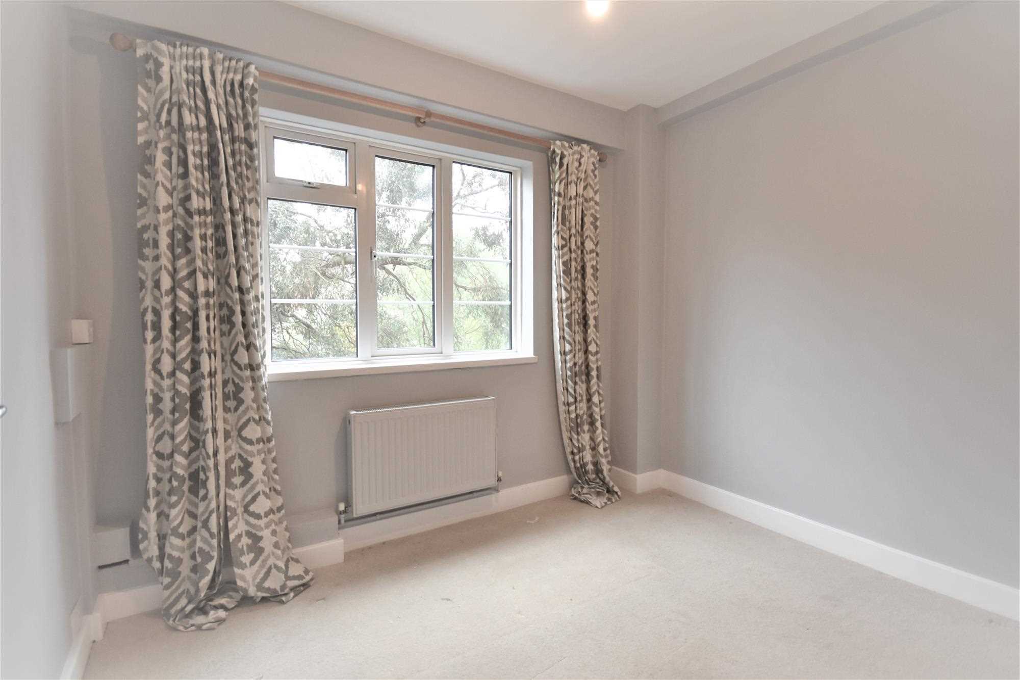 Chiswick Village - Picture 8