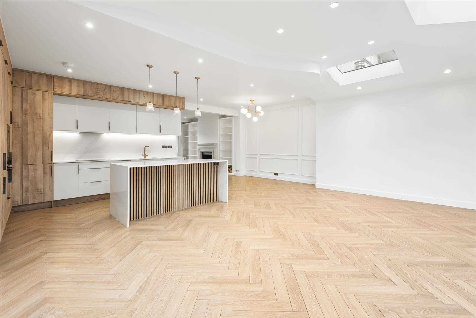 Chesterfiled Road - Picture 11