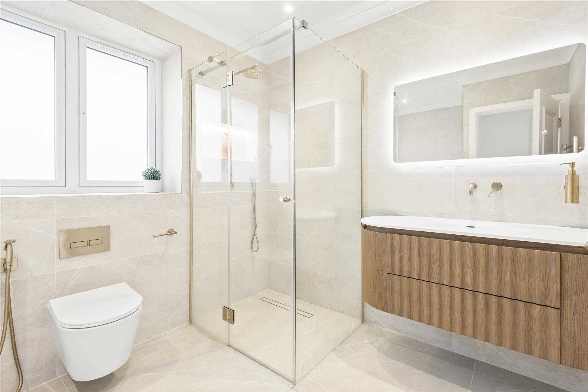 Chesterfiled Road - Picture 15