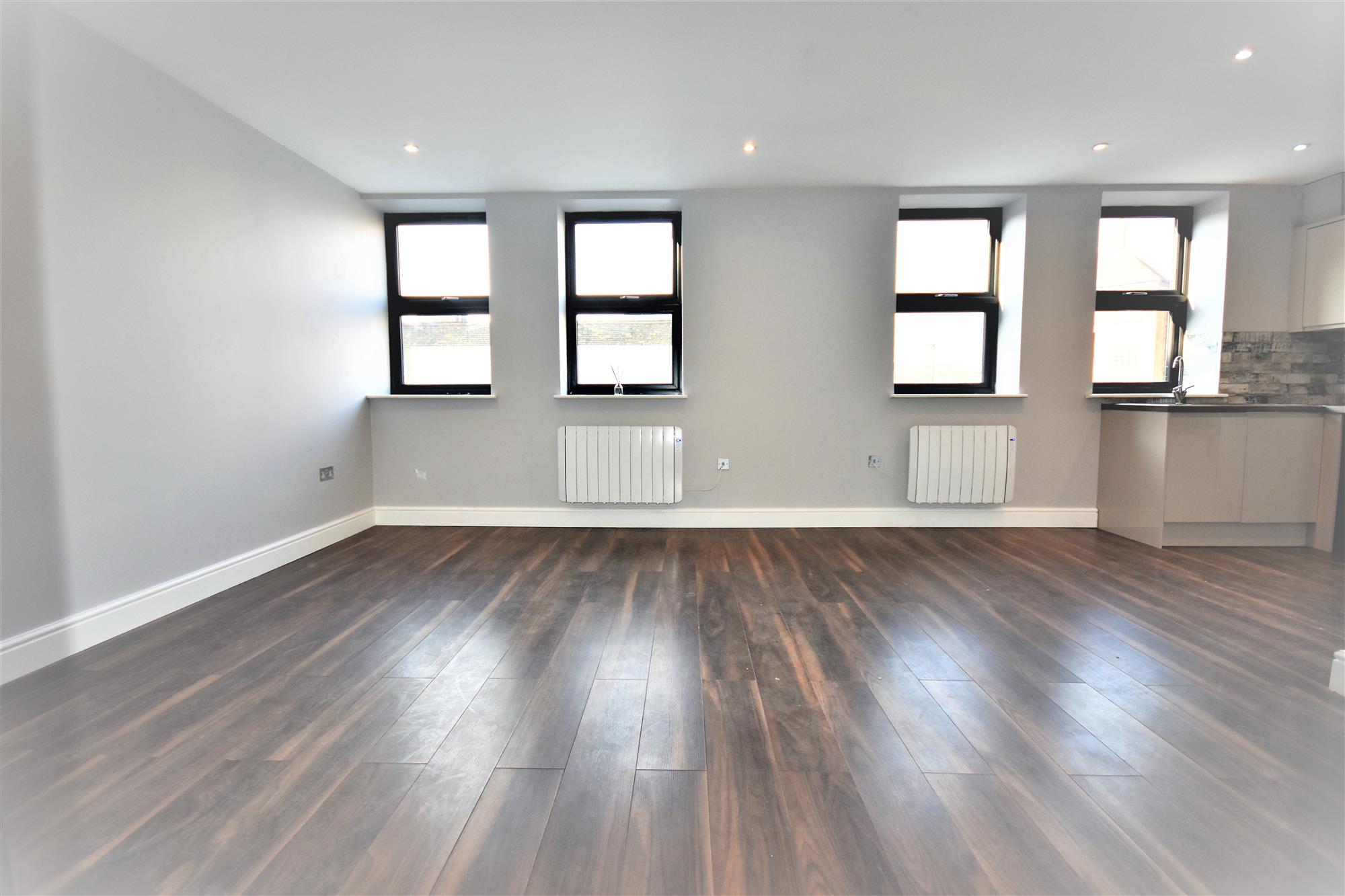 Dolman Road - Picture 1