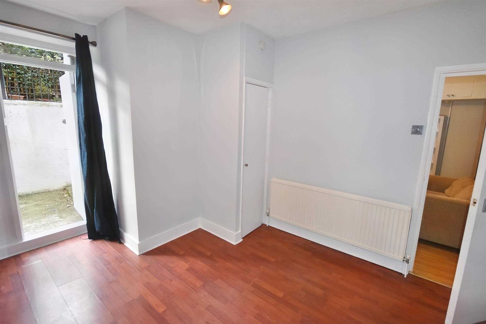 Dewsbury Court - Picture 11