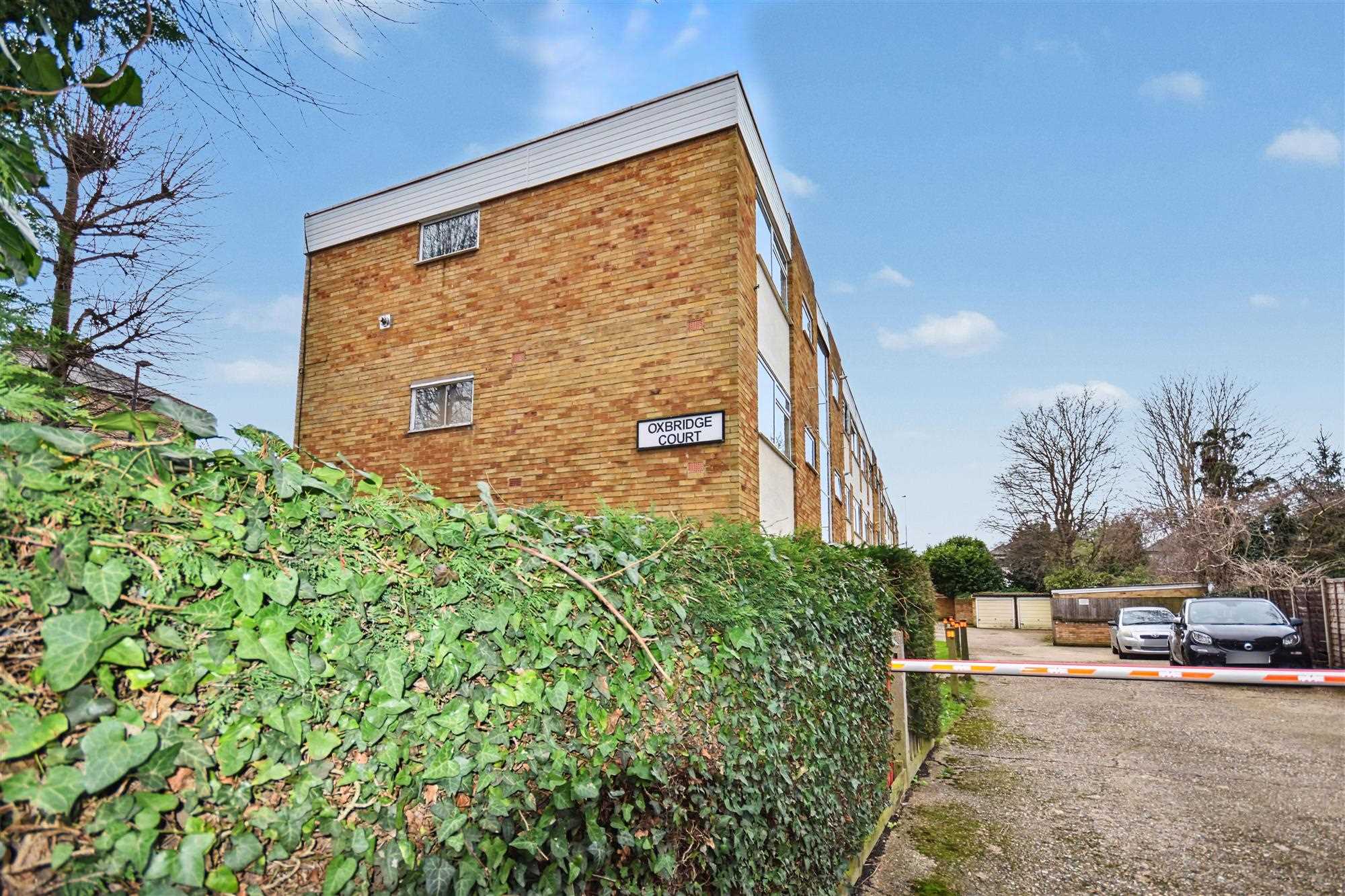 Oxbridge Court - Picture 2