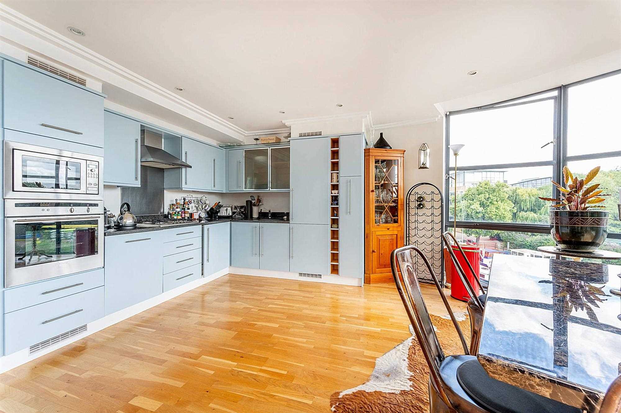 Point Wharf - Picture 10