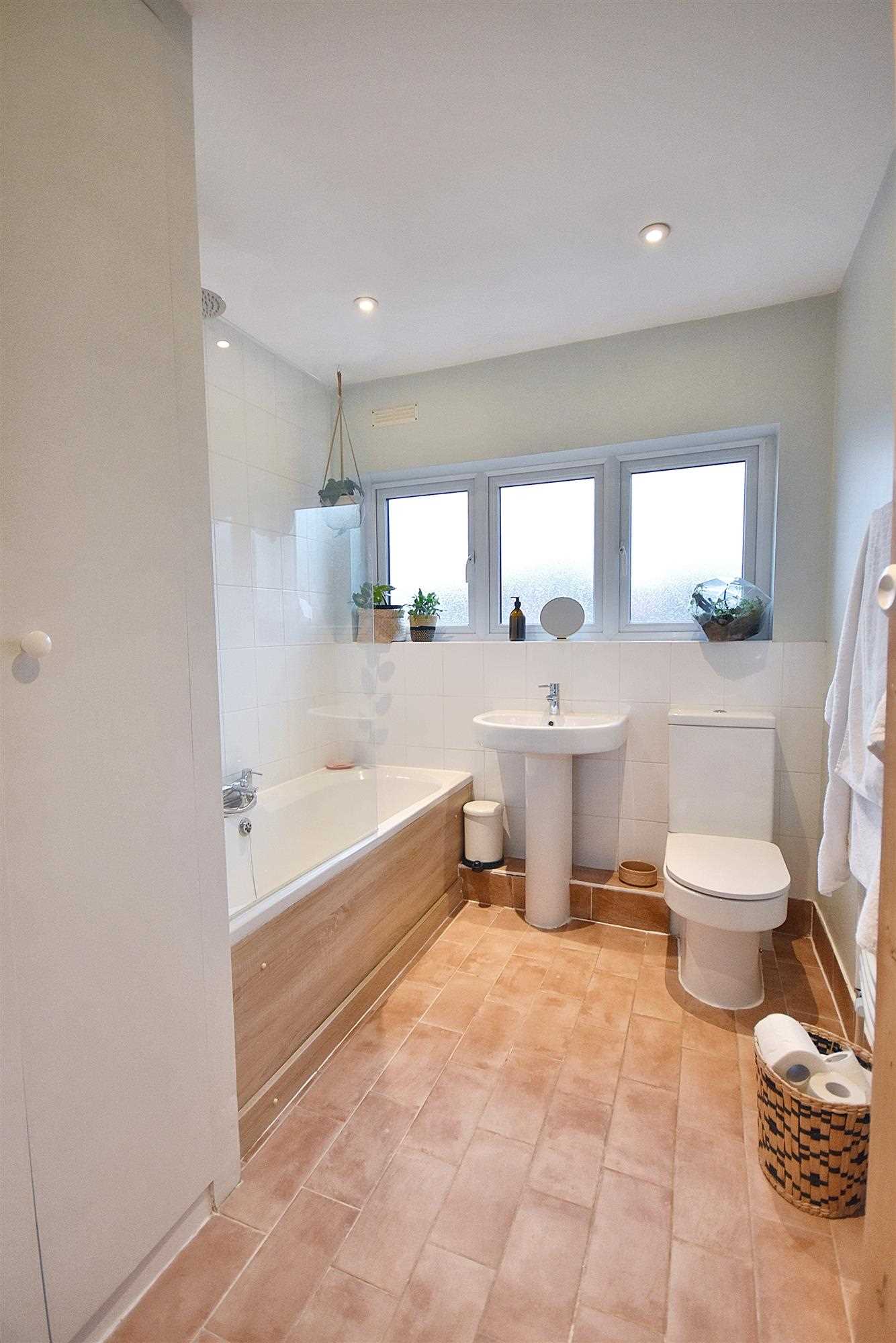 Park Drive - Picture 12