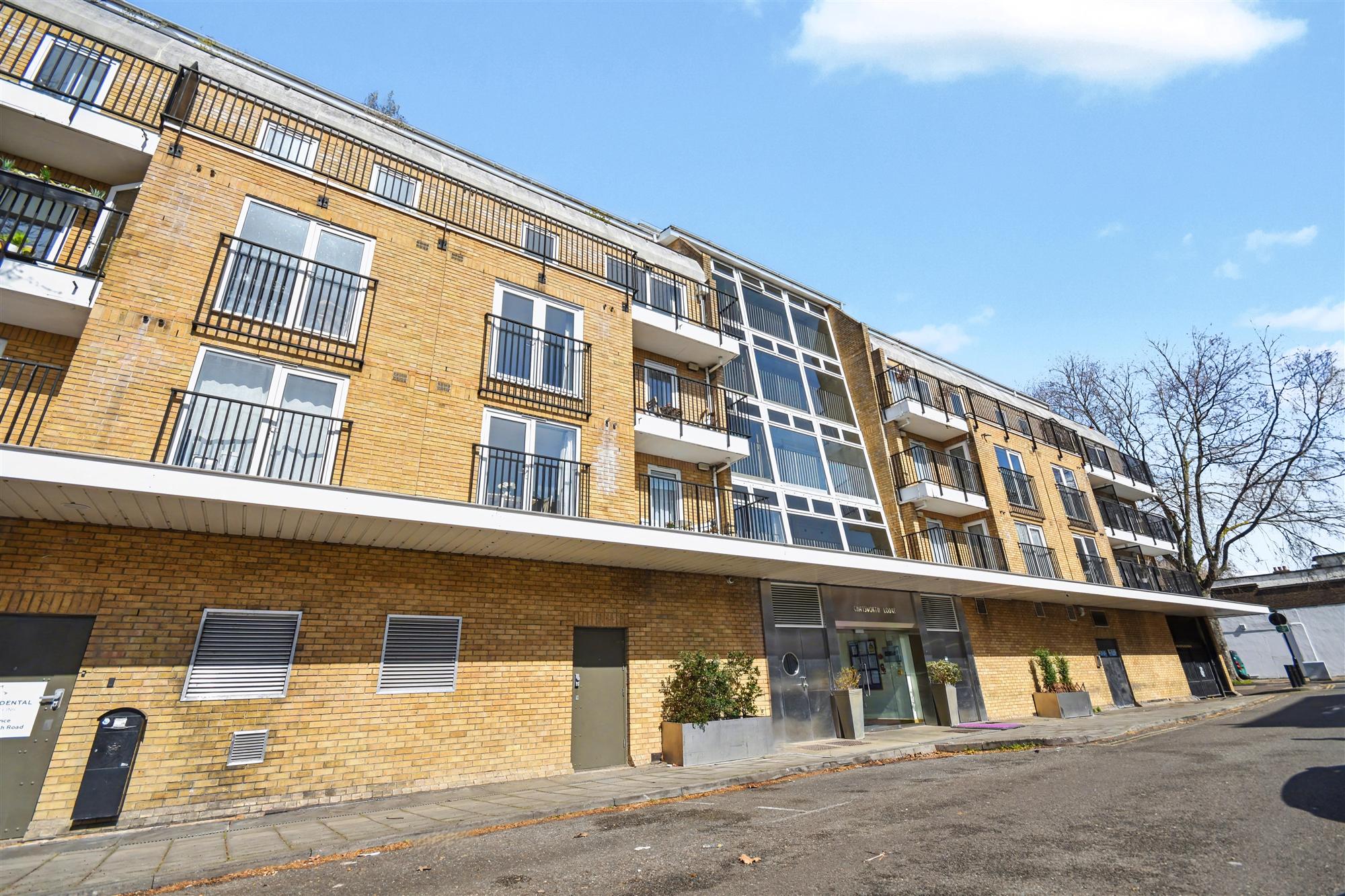 Chatsworth Lodge - Picture 1