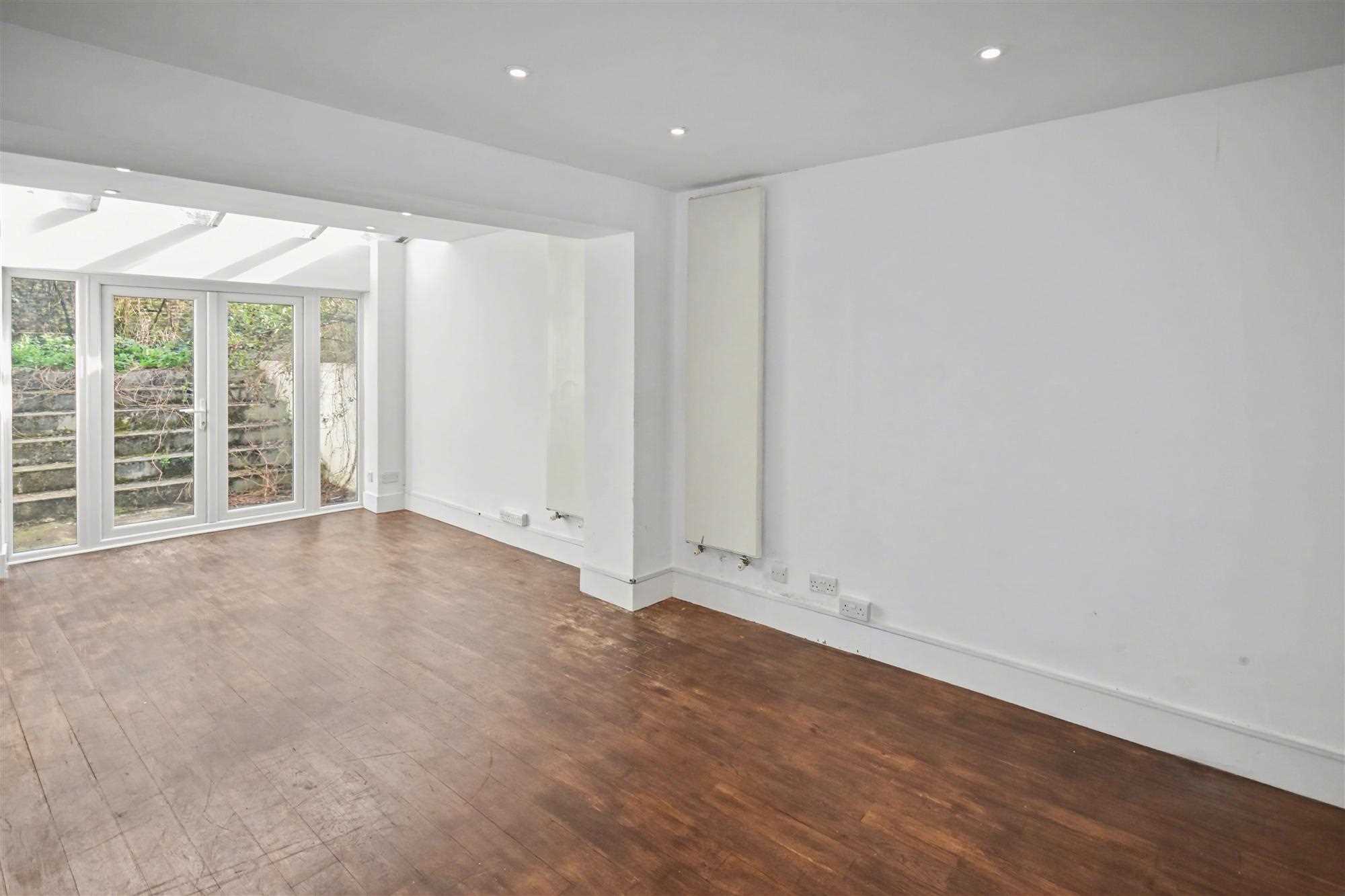 Percy Road - Picture 6