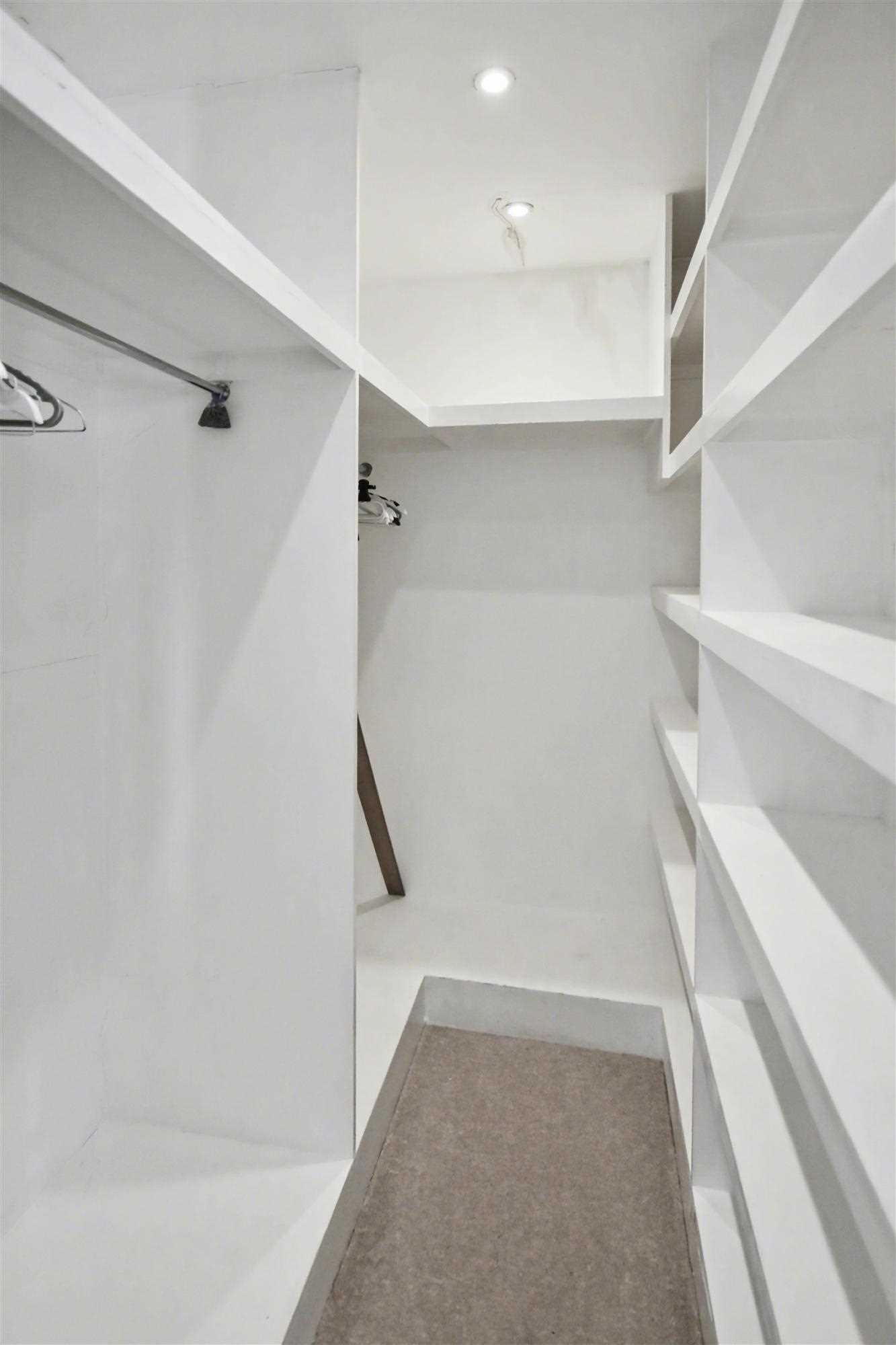 Percy Road - Picture 12