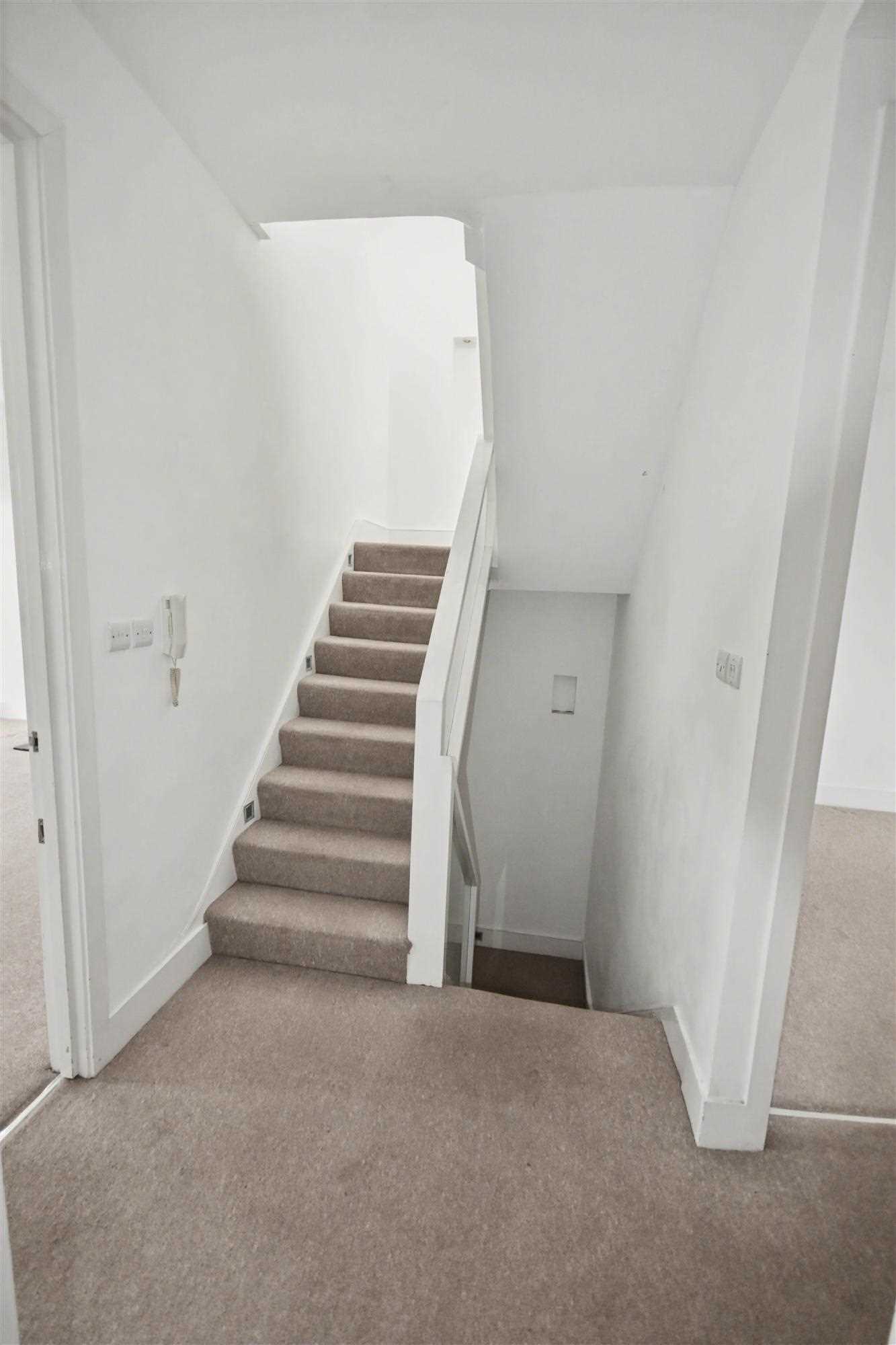 Percy Road - Picture 14