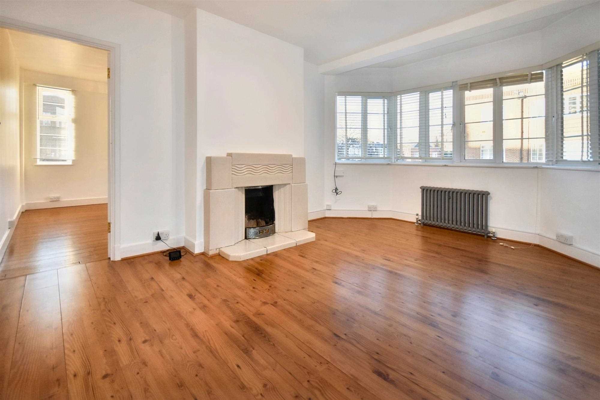 Chiswick Village - Picture 2