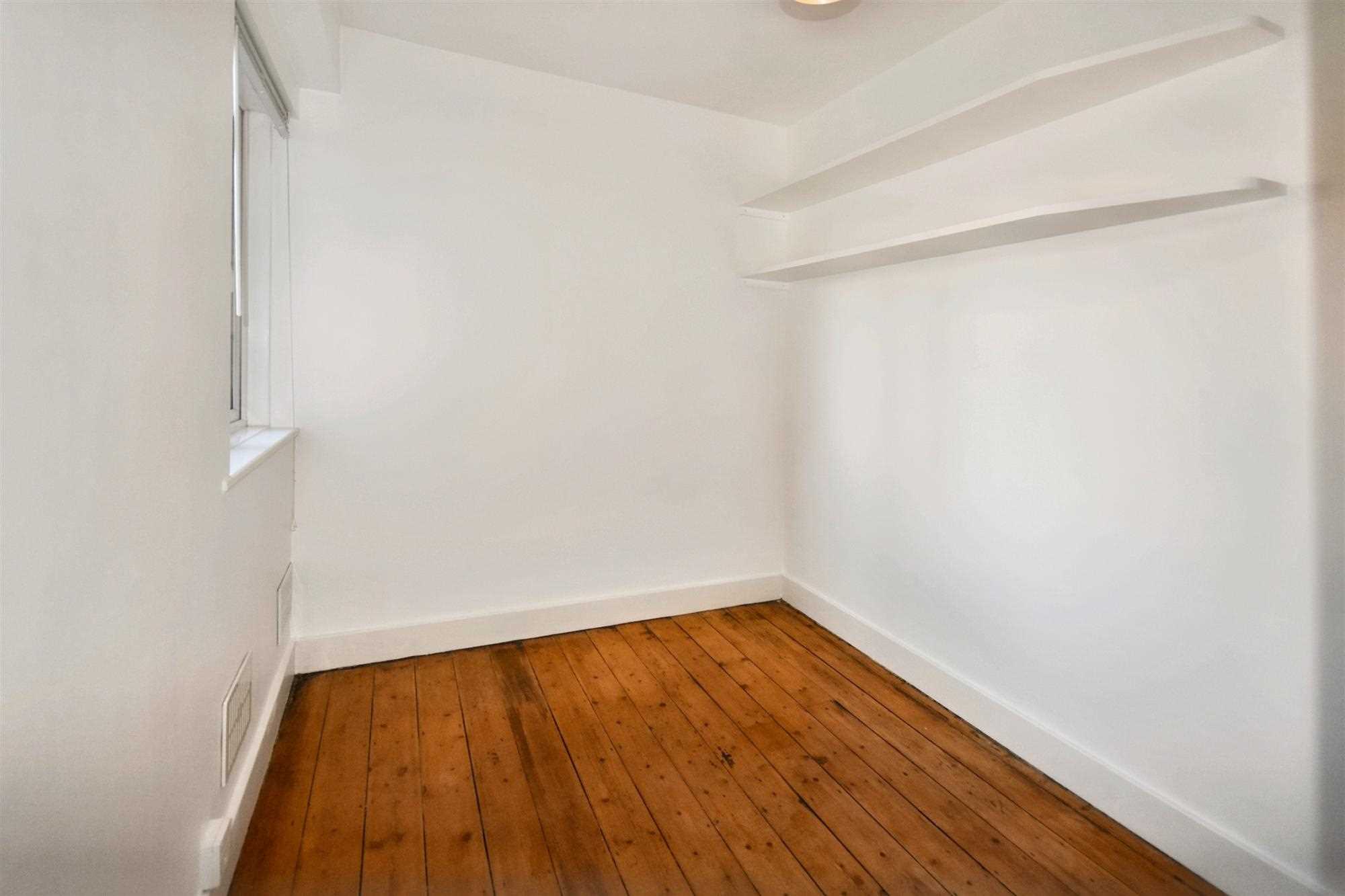 Chiswick Village - Picture 6