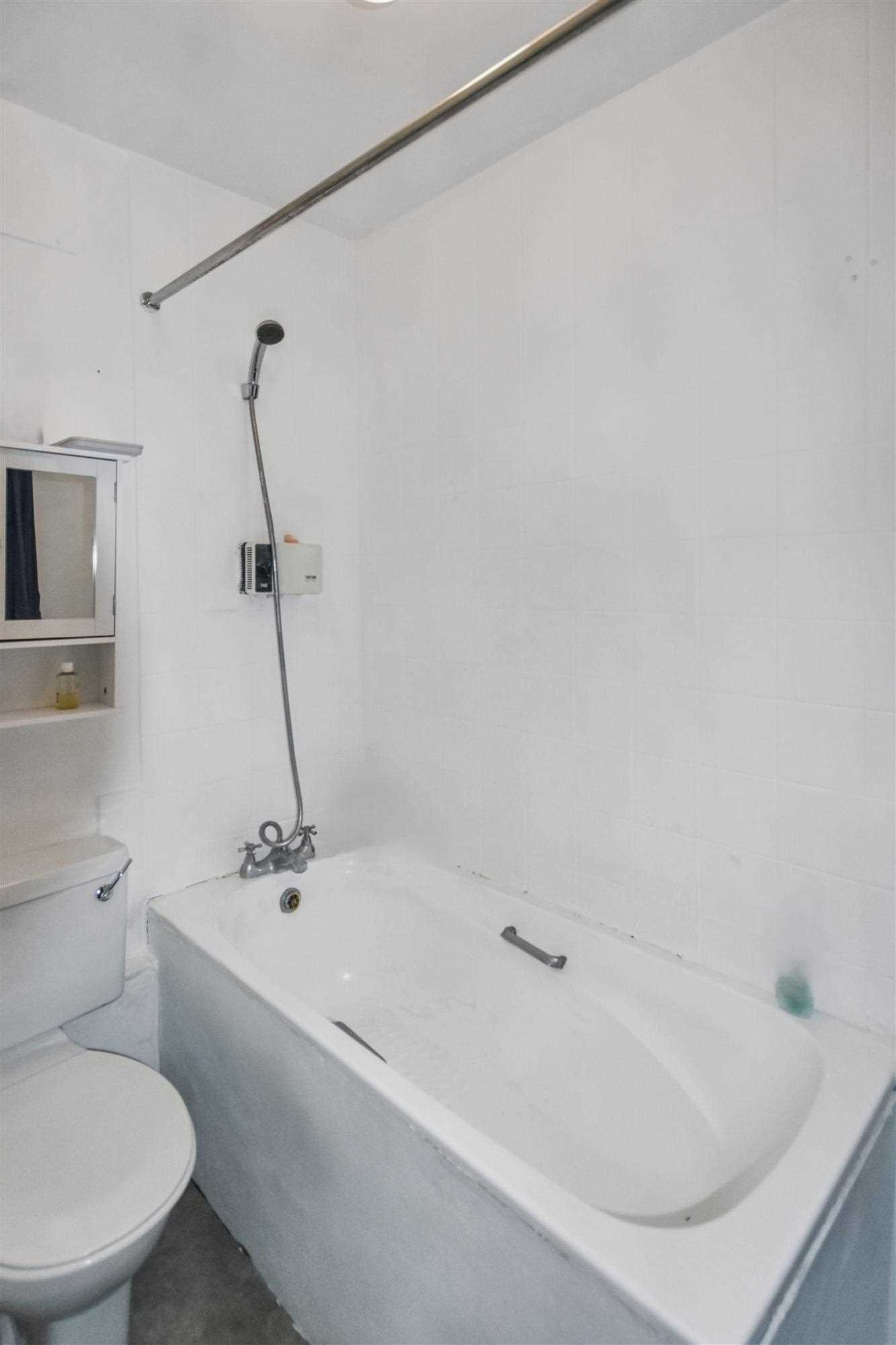 Mayfield Road - Picture 3