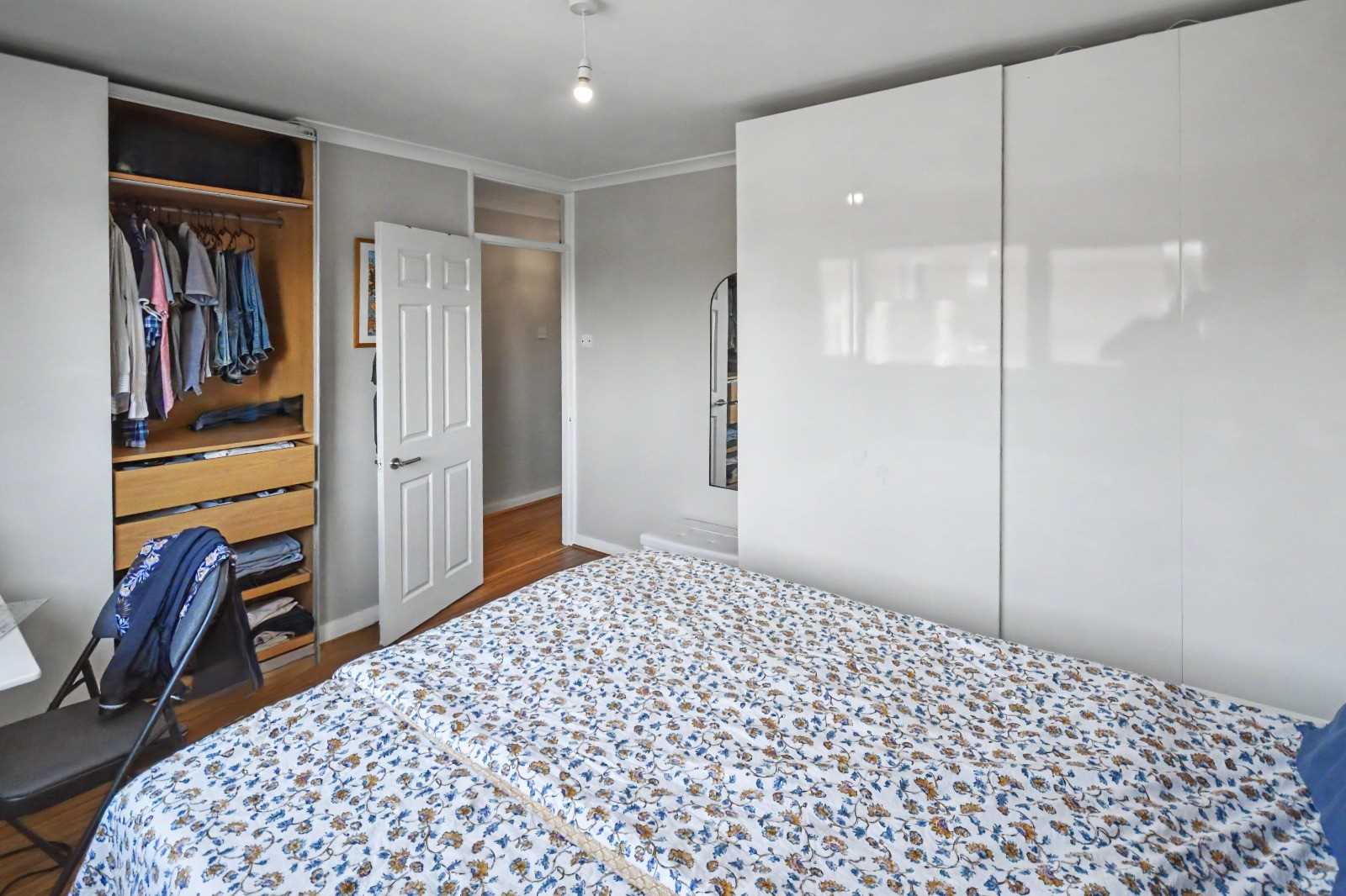 Gunnersbury Close - Picture 7