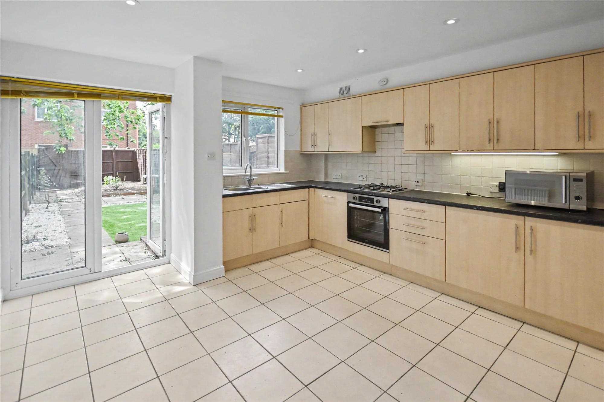 Fishers Lane - Picture 2