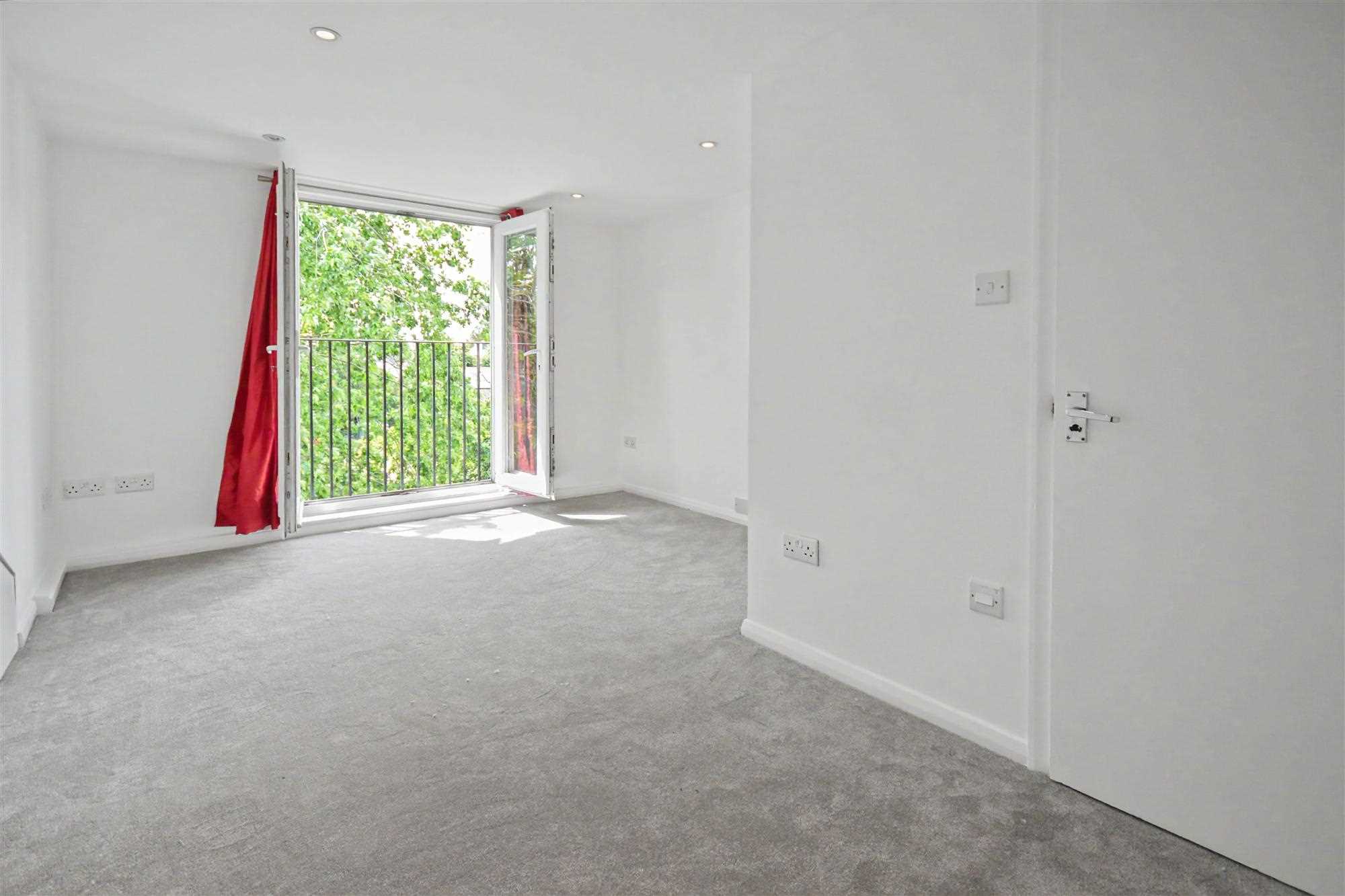 Fishers Lane - Picture 9