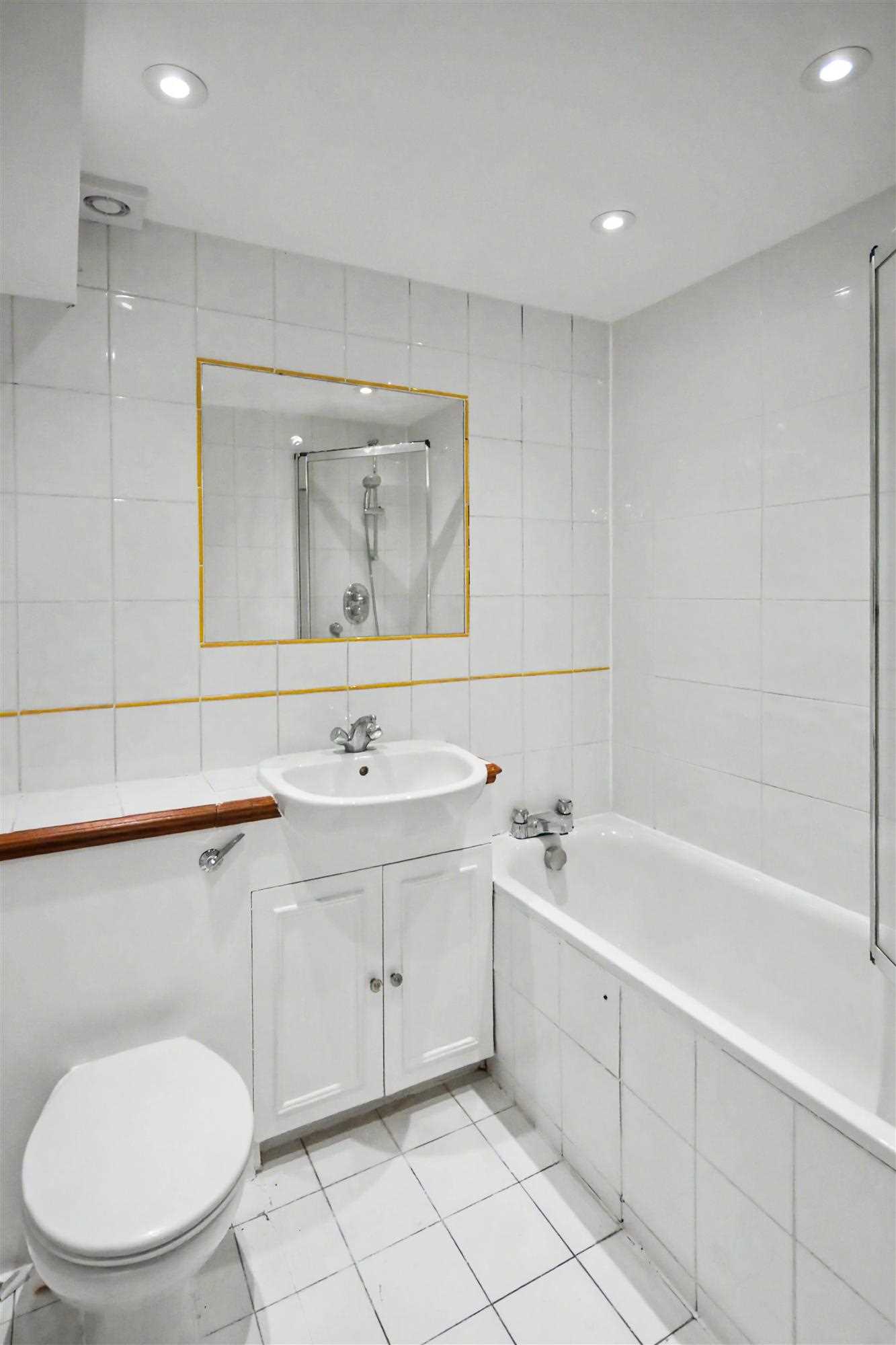 Fishers Lane - Picture 13