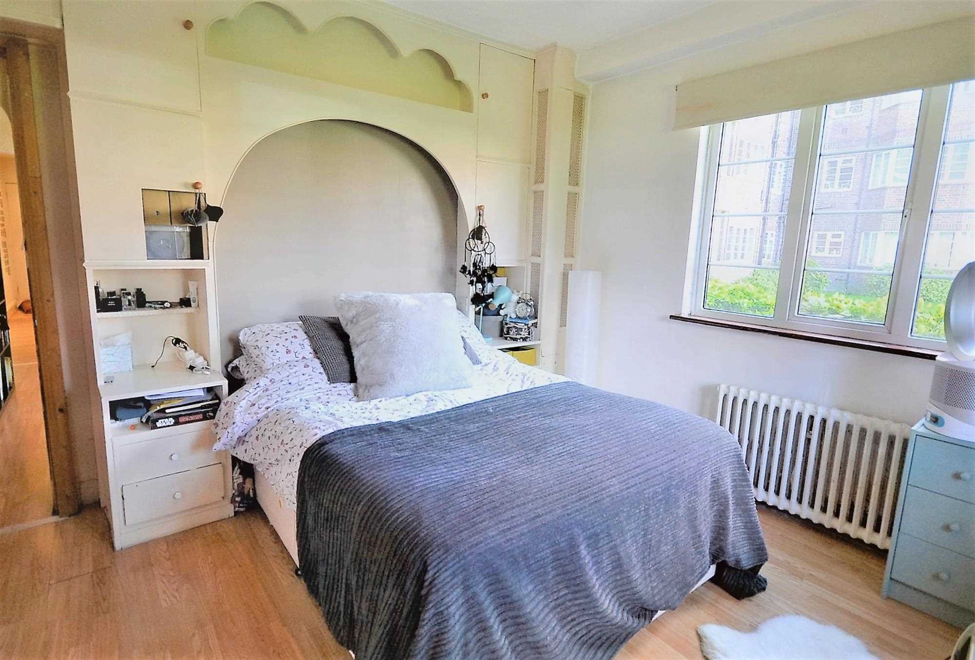 Chiswick Village - Picture 6