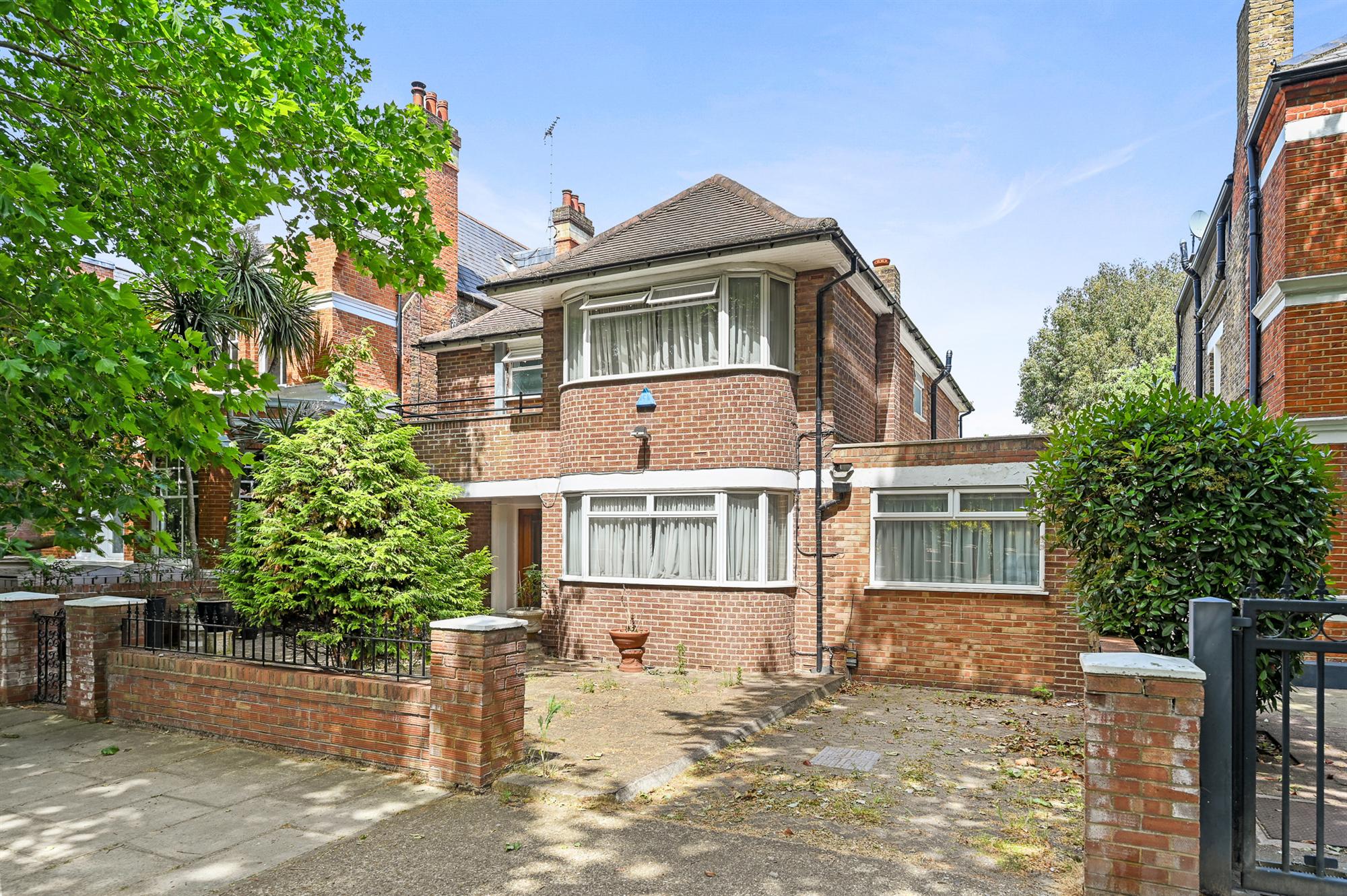 Barrowgate Road - Picture 1