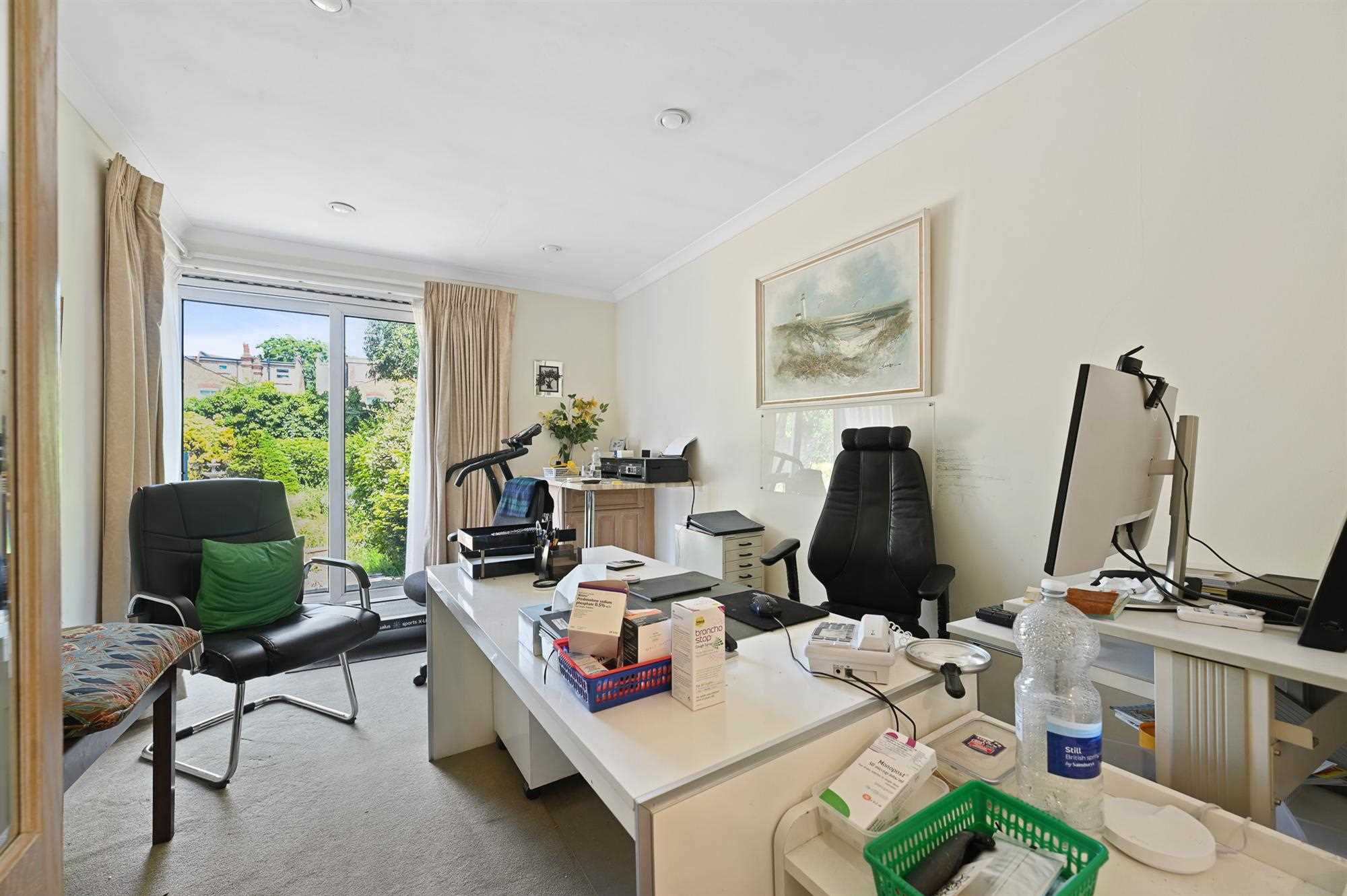 Barrowgate Road - Picture 8