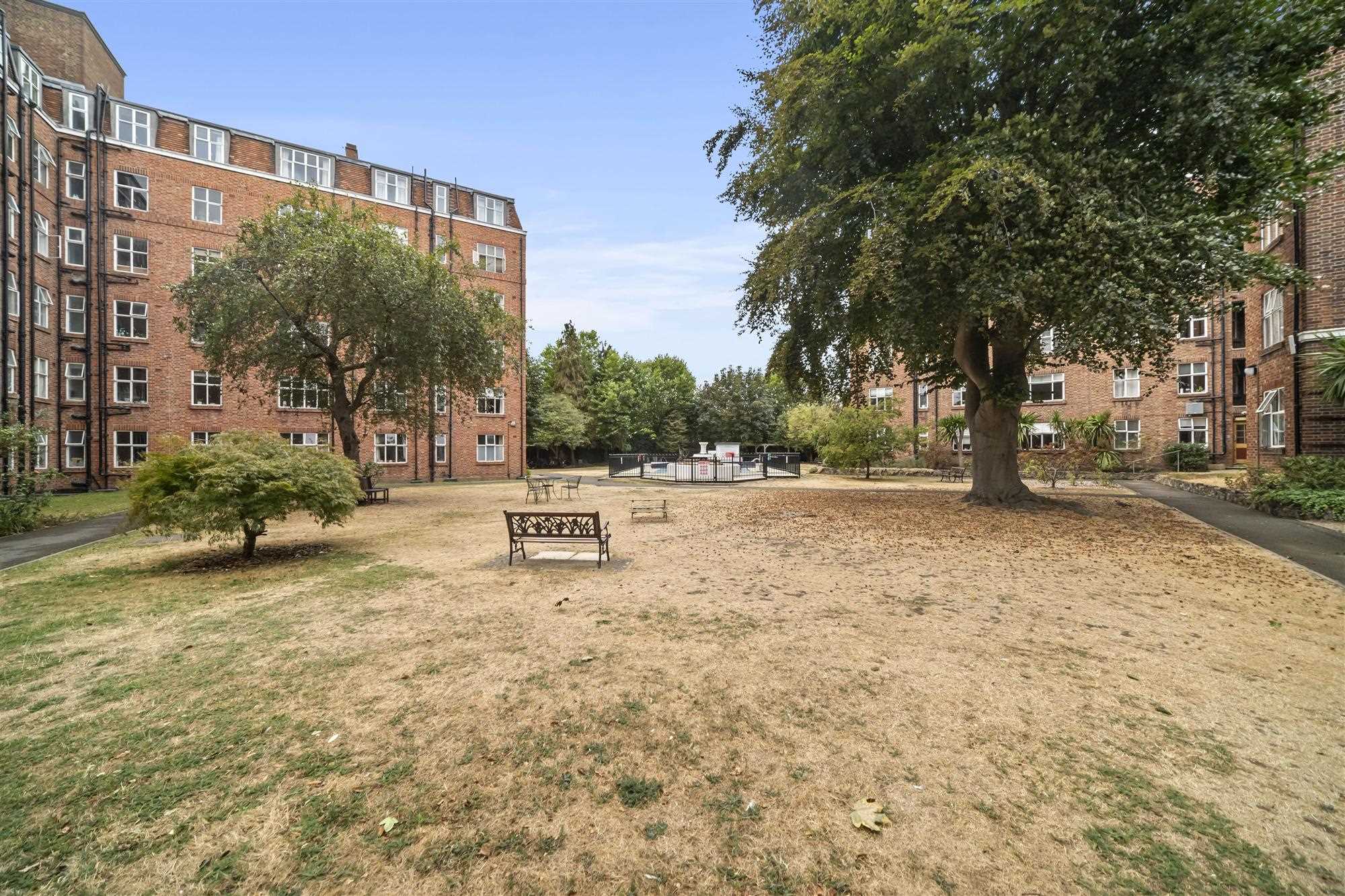 Beverley Court - Picture 13