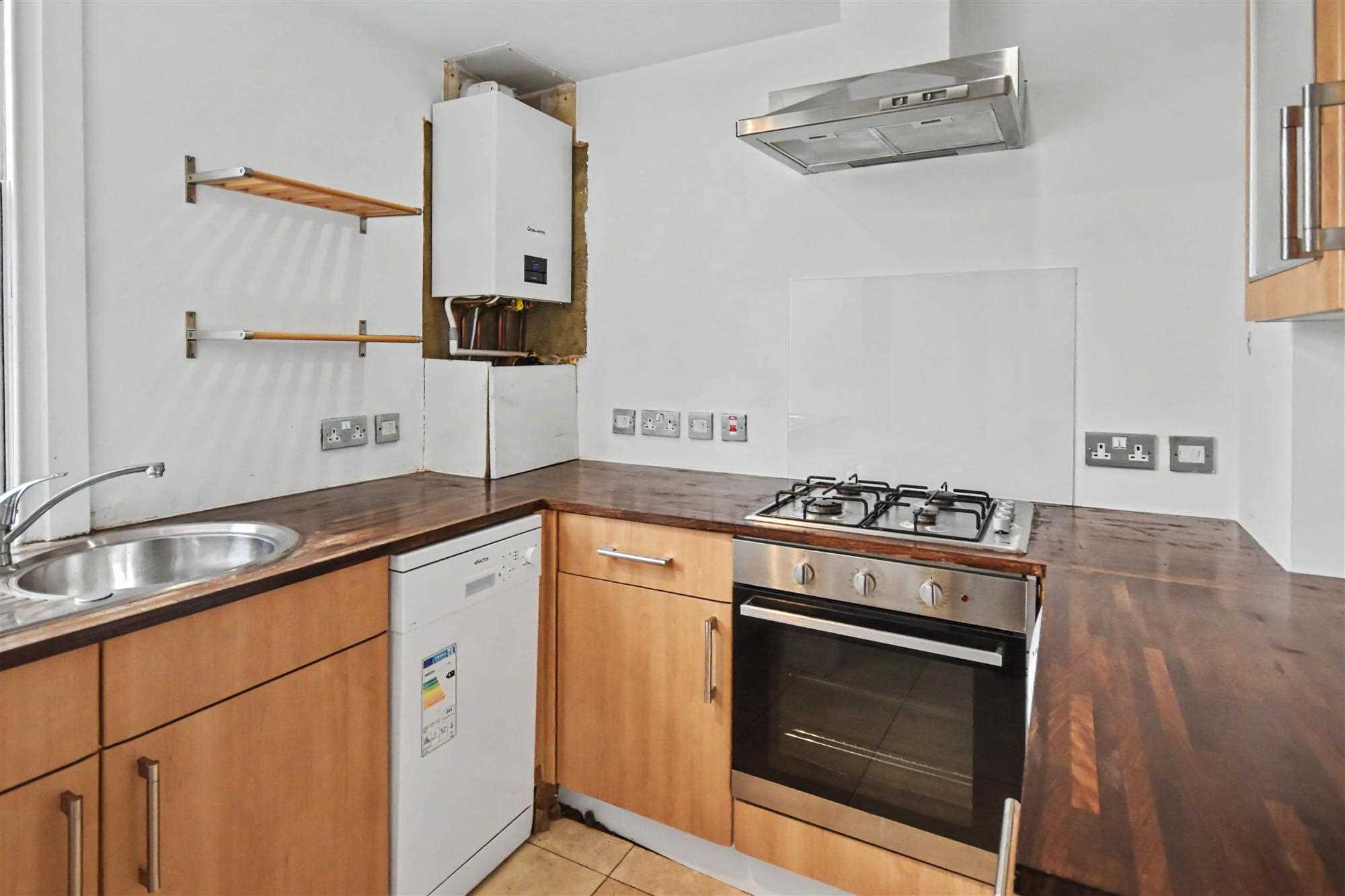 Rylett Road - Picture 3