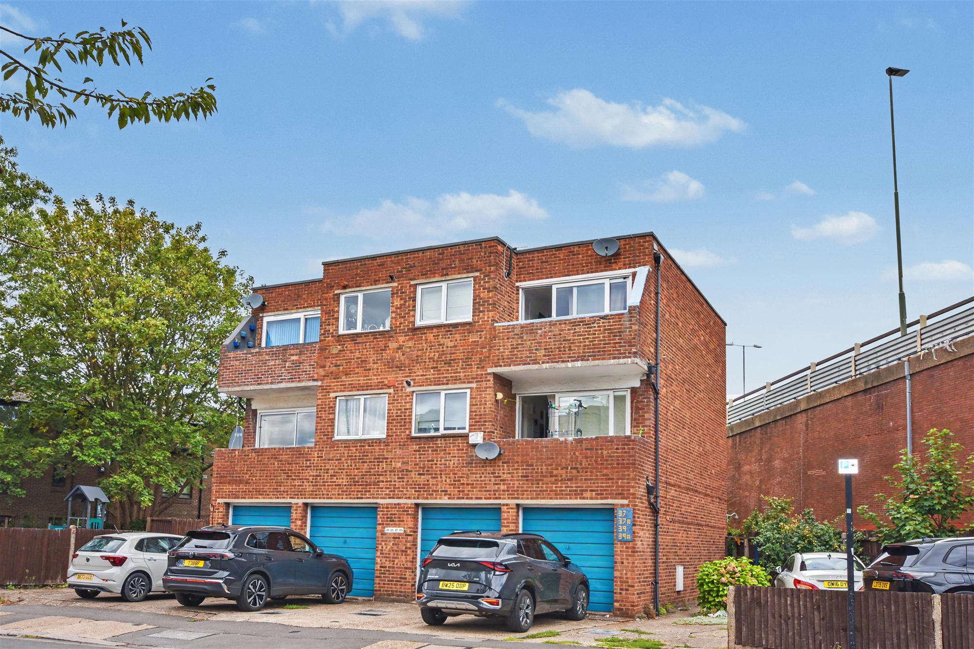 Wellesley Road - Picture 1