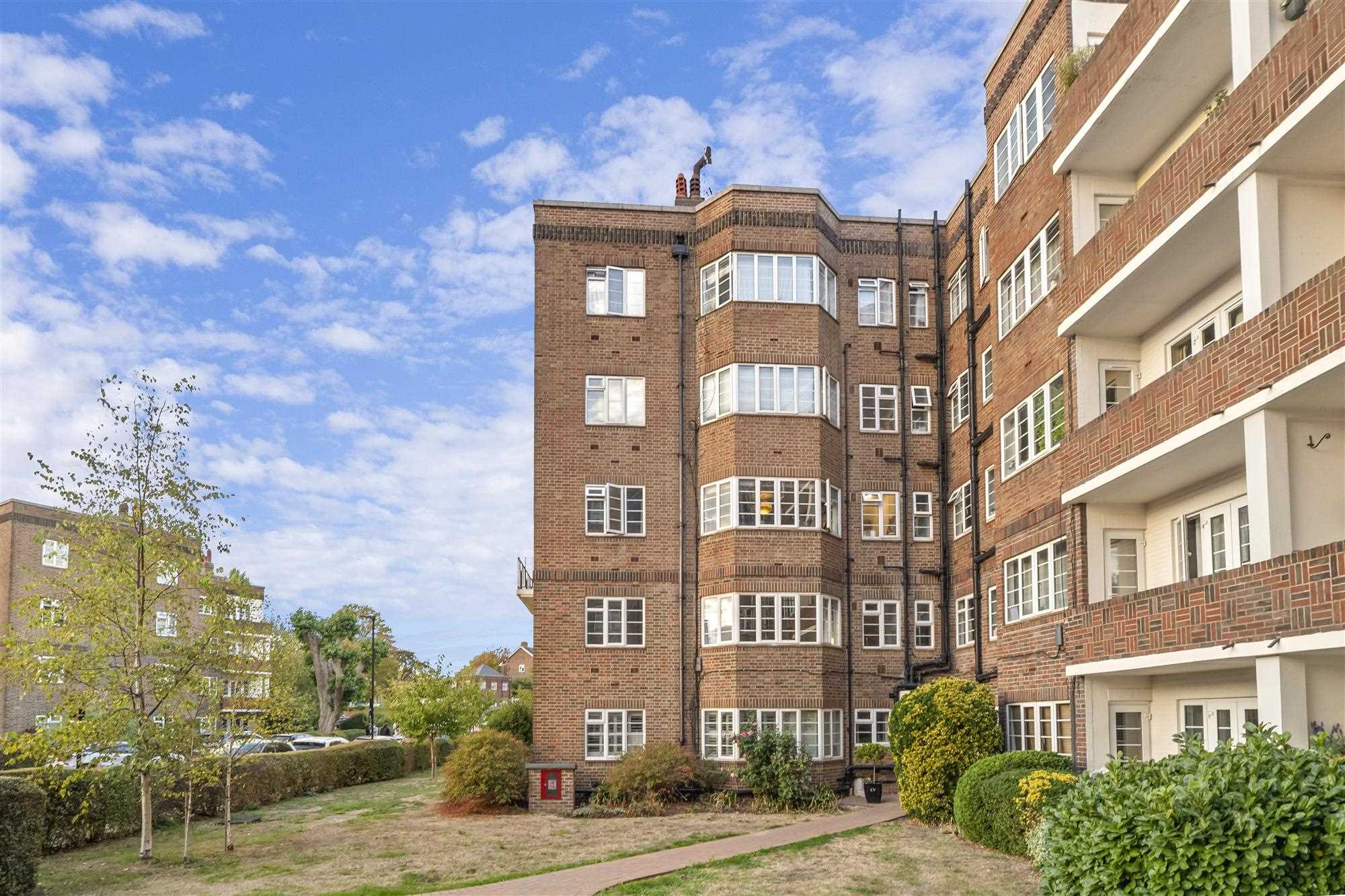Chiswick Village - Picture 14