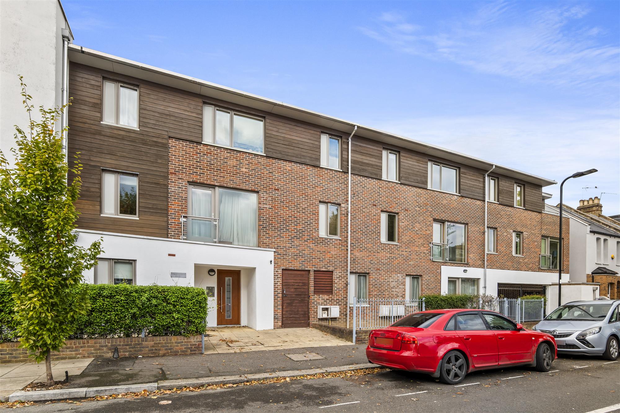 Church Gate Court - Picture 1